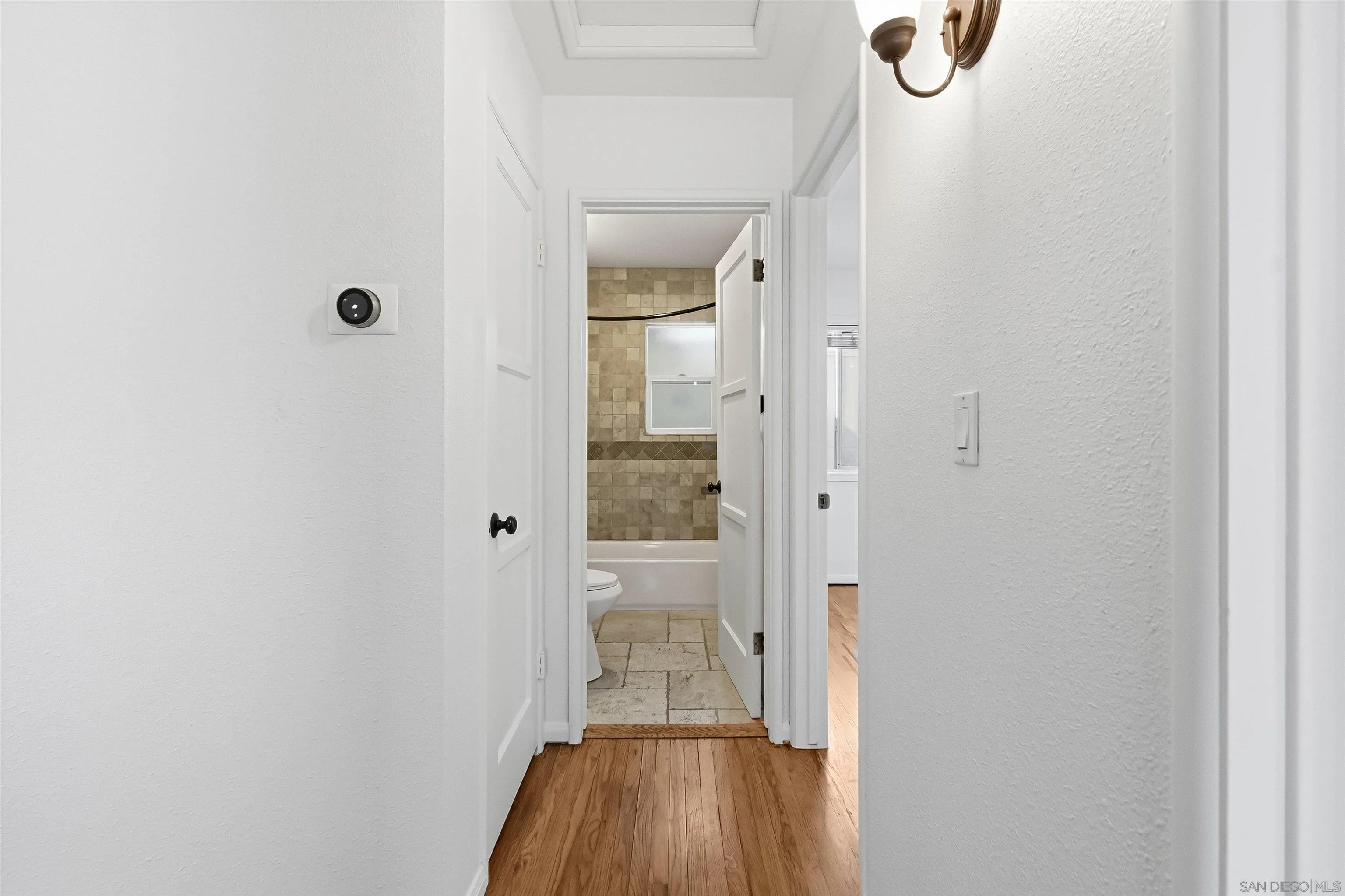 https://cdn.realtyfeed.com/cdn/127/260002990/f8be038d7049df51c04711a5f8240557.webp