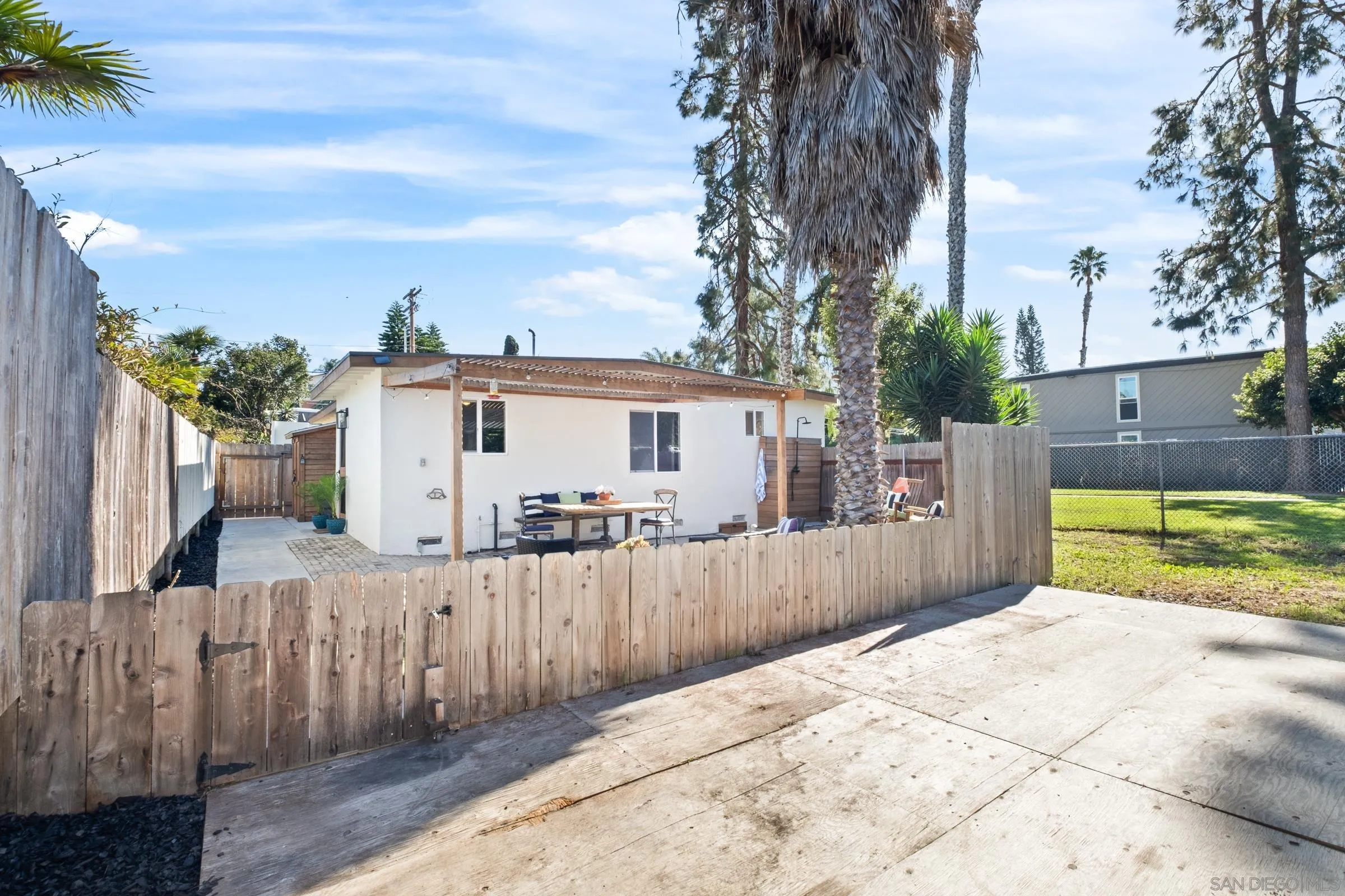 https://cdn.realtyfeed.com/cdn/127/260002992/36c0a3010464eea8f2878282db63365c.webp