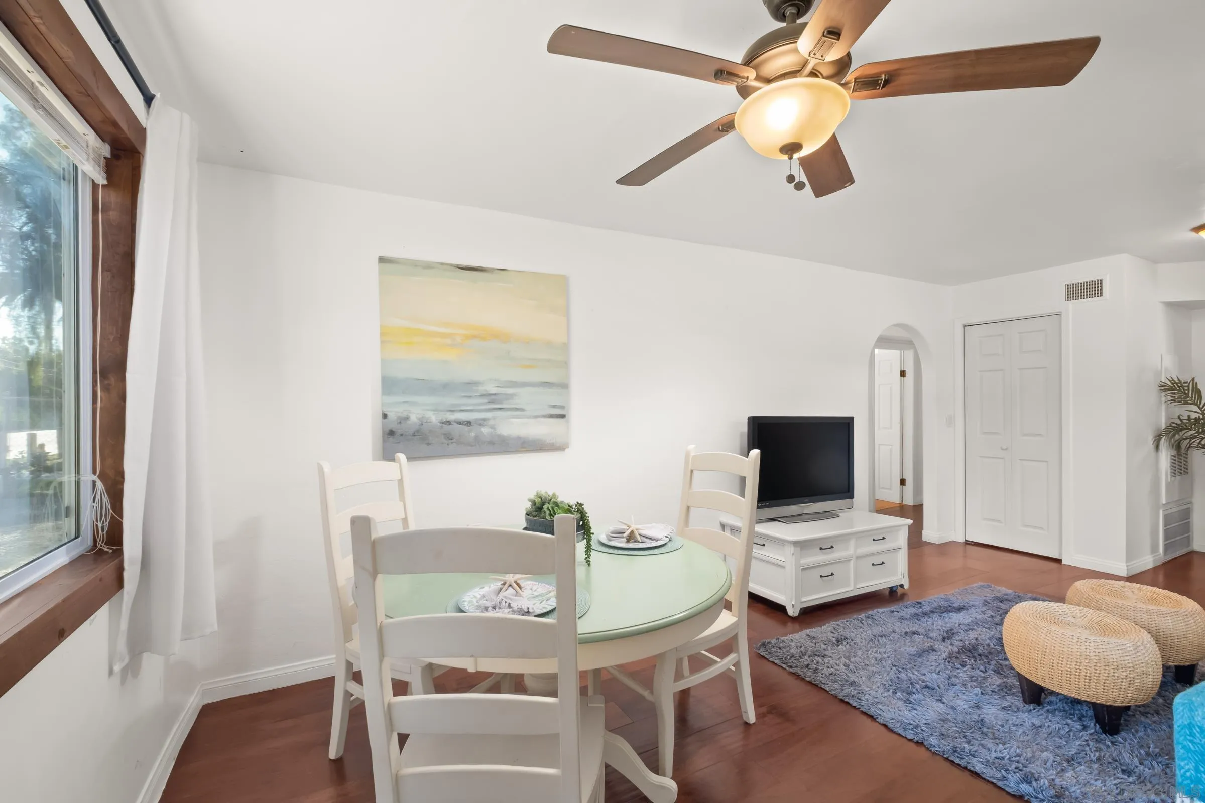 https://cdn.realtyfeed.com/cdn/127/260002992/61fb5902130d7f72c7cd022b0b682e80.webp