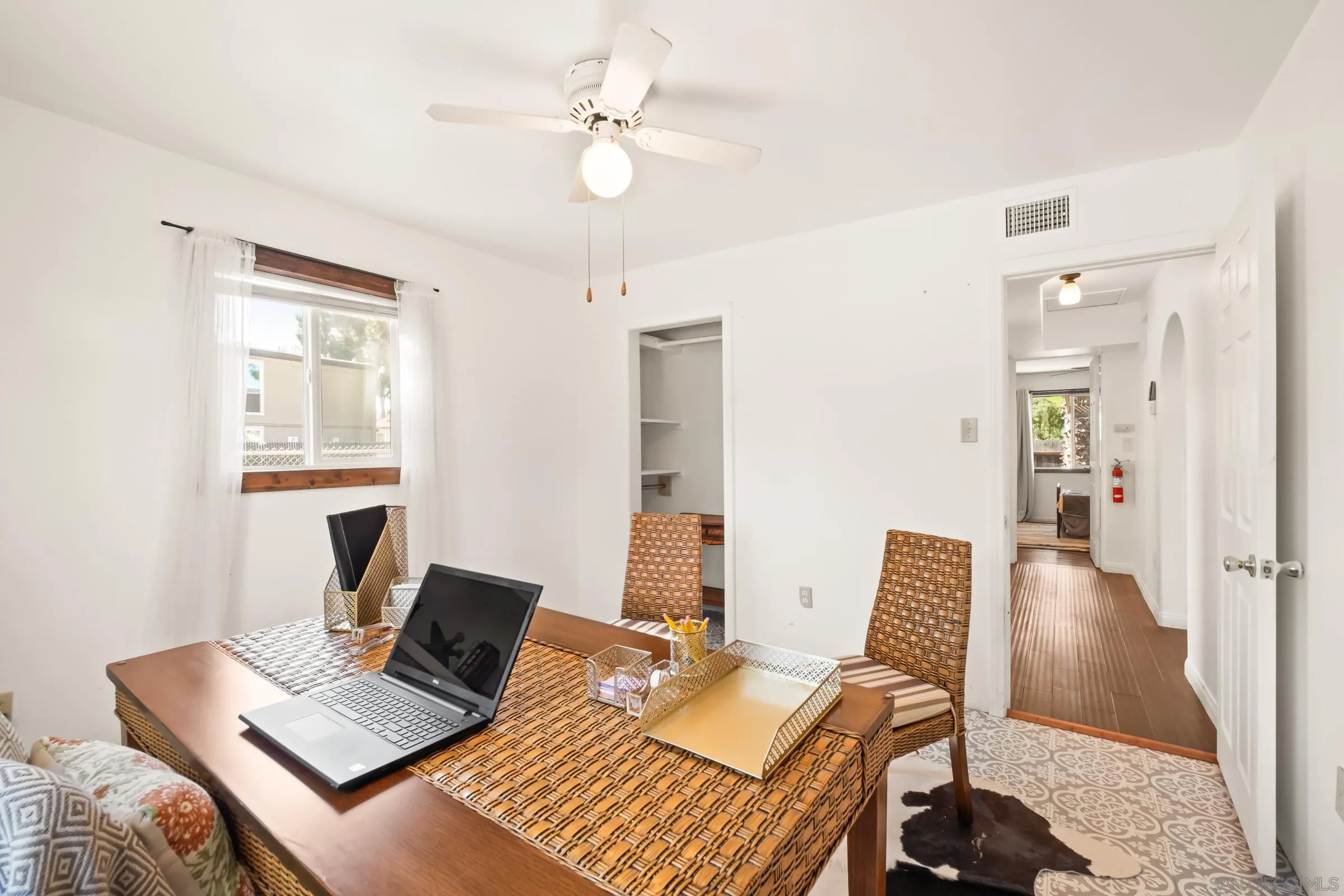 https://cdn.realtyfeed.com/cdn/127/260002992/6bd483d61f645b025b6719994417ed0f.webp