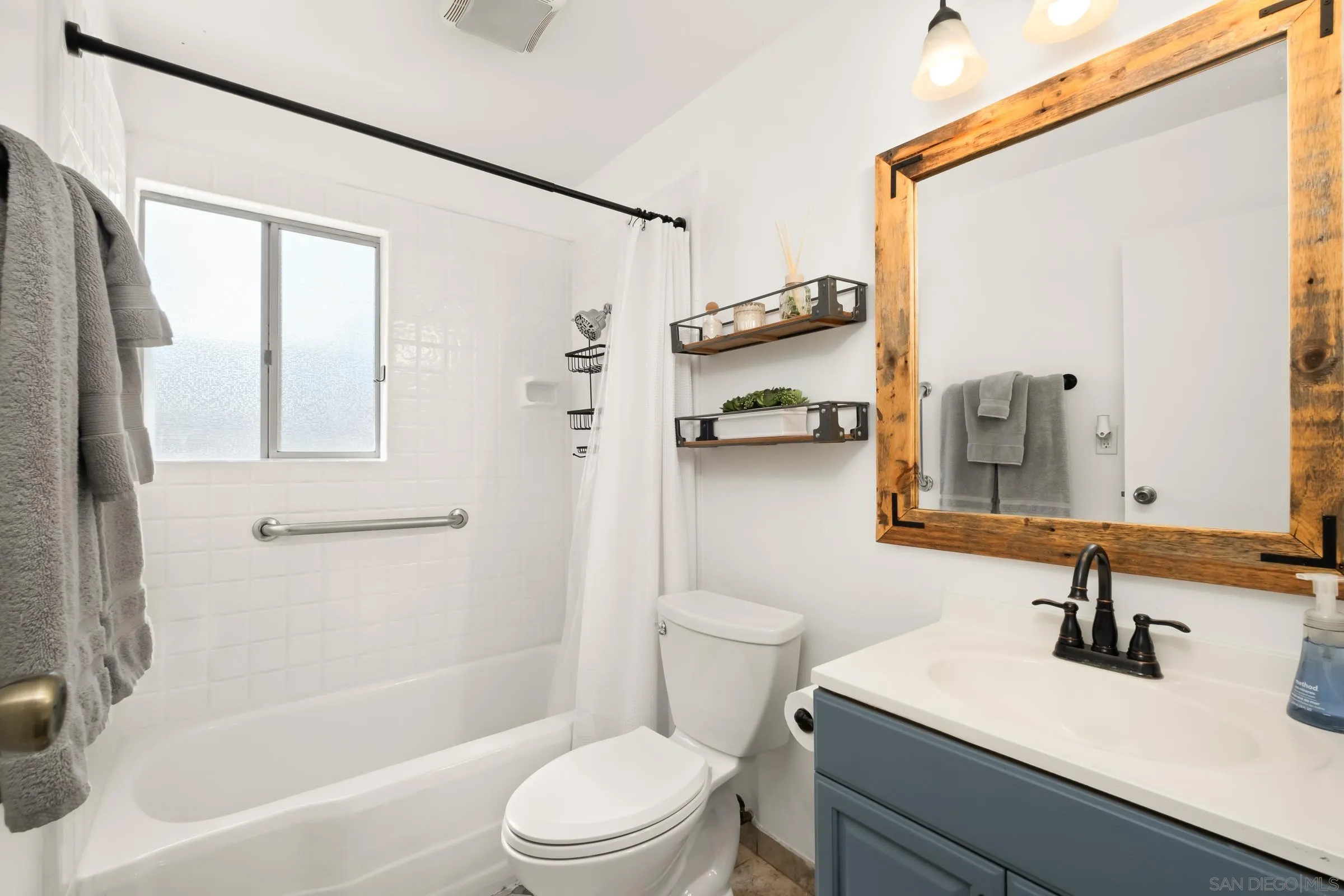 https://cdn.realtyfeed.com/cdn/127/260002992/782f27a90b7711b9f3c7b9c4ead68833.webp