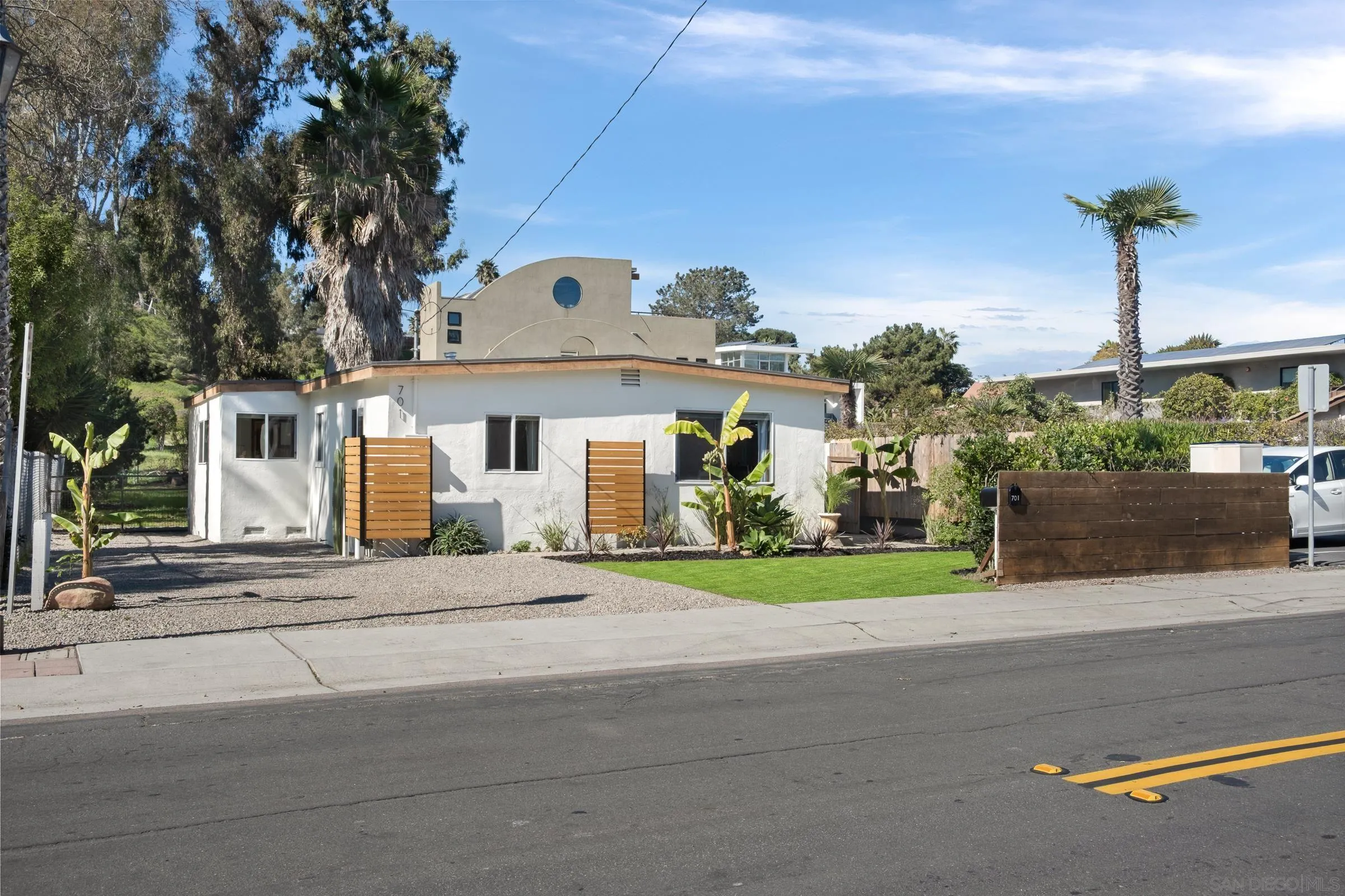 https://cdn.realtyfeed.com/cdn/127/260002992/ec04b8836a8c9e6810c3a0d1d65bd9d3.webp