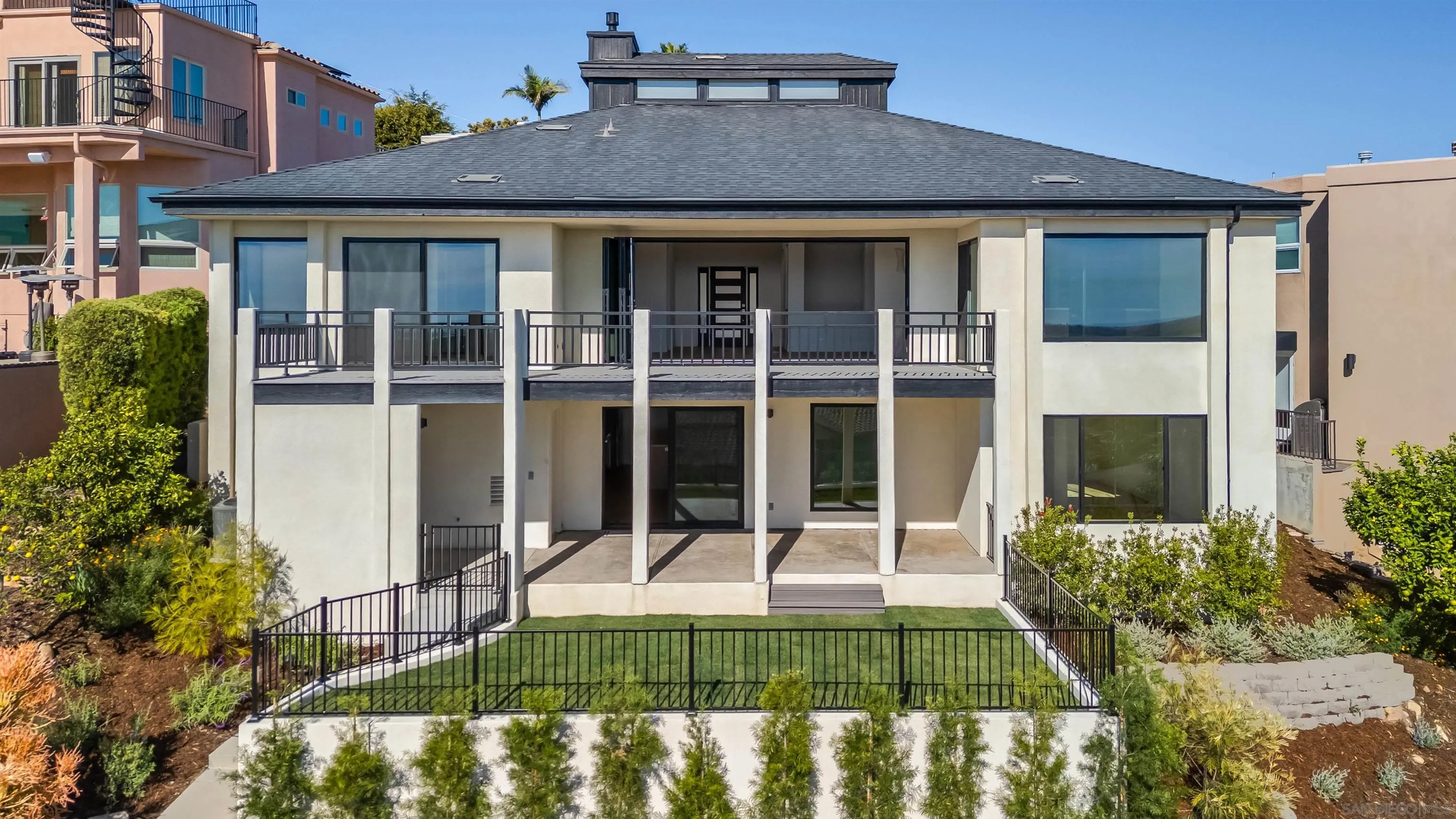 https://cdn.realtyfeed.com/cdn/127/260002993/2338cddd237360cff204e9cdb4363d22.webp