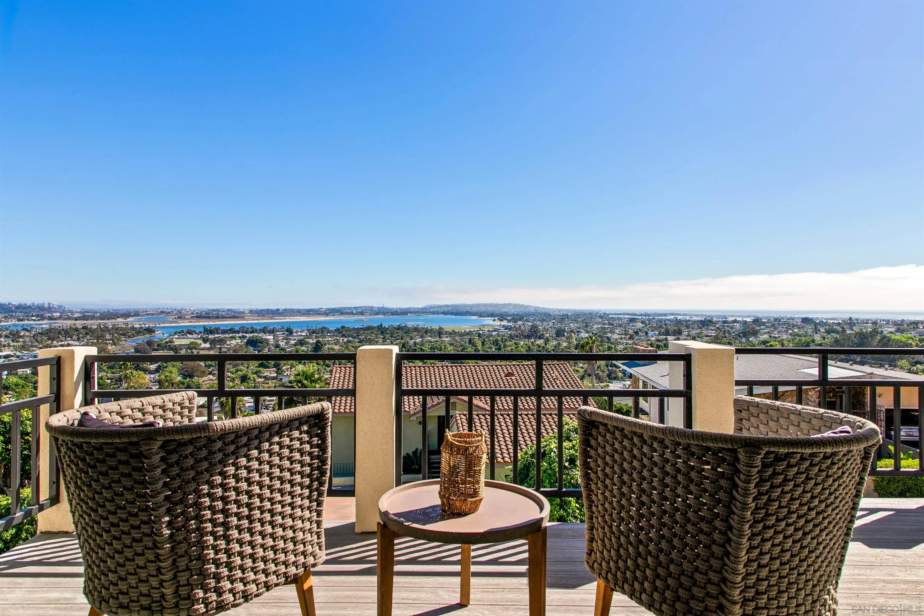 https://cdn.realtyfeed.com/cdn/127/260002993/4c853920a6929729c2353d448fcafff3.webp
