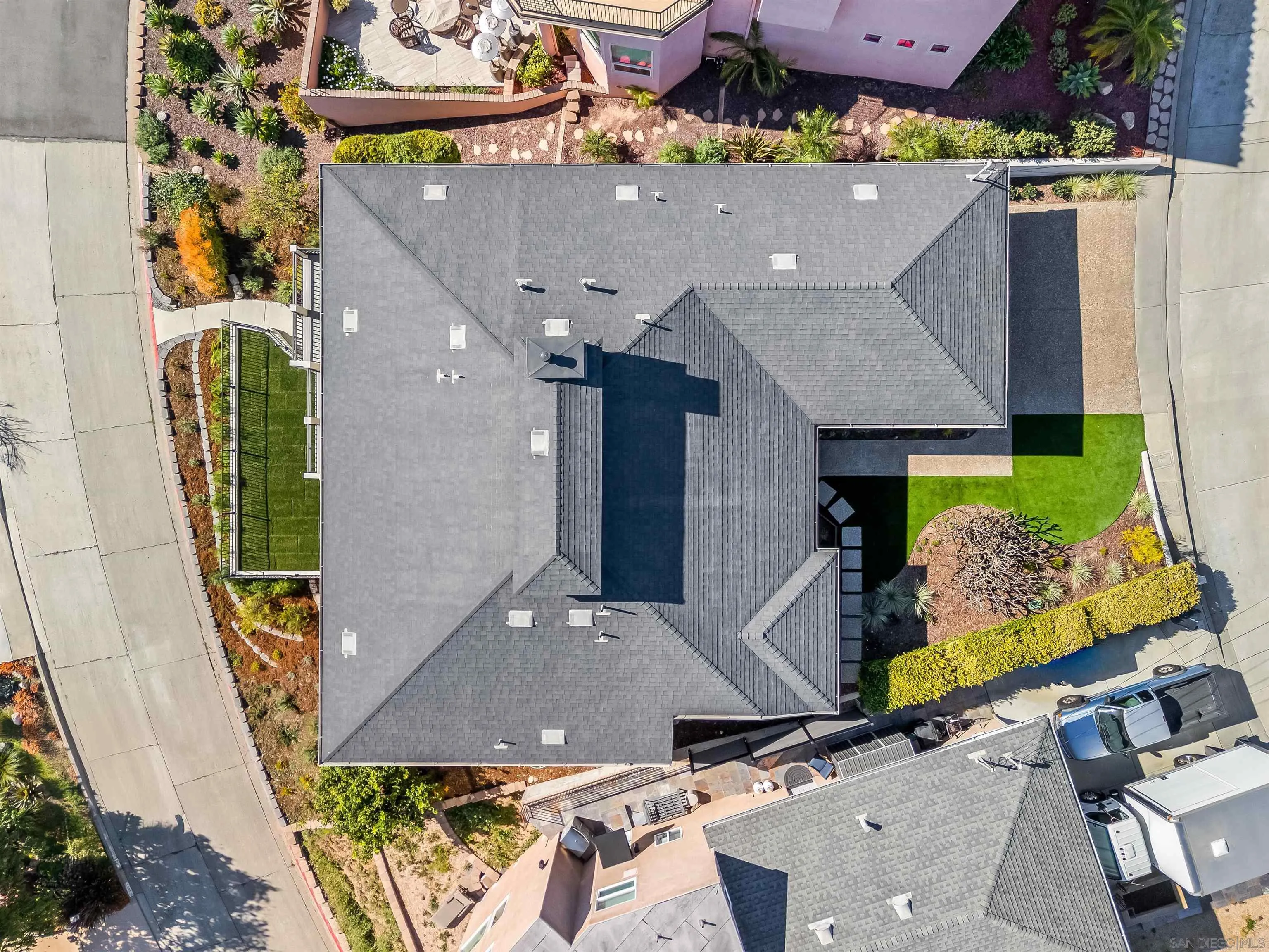https://cdn.realtyfeed.com/cdn/127/260002993/55a52f59d533aca9374ae82e4df9eb20.webp