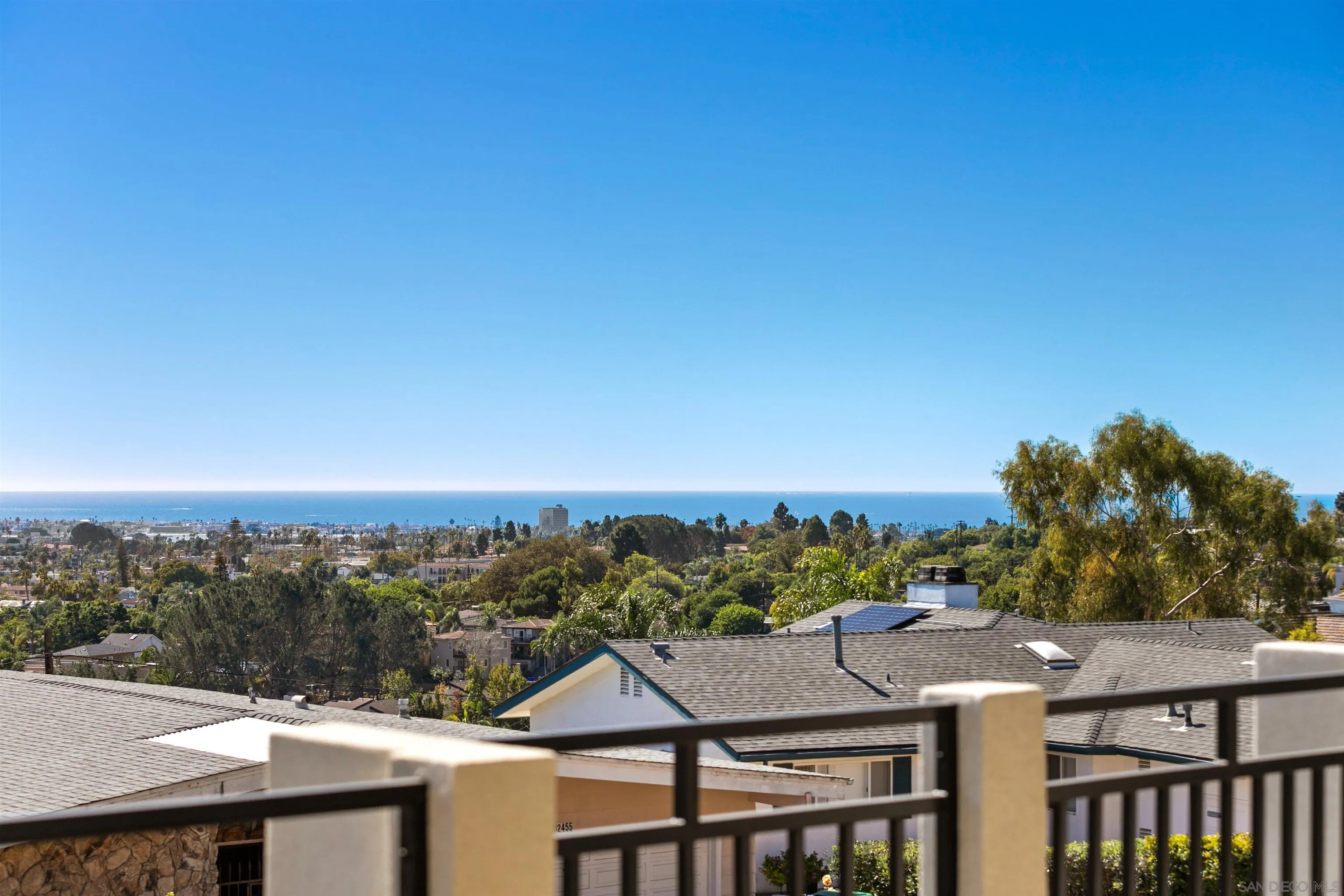 https://cdn.realtyfeed.com/cdn/127/260002993/c3a909ec97eadb508752409a845c4f08.webp