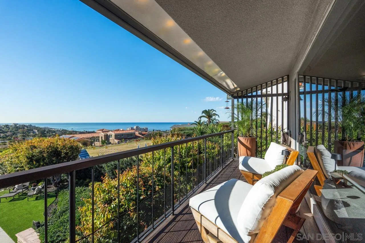 https://cdn.realtyfeed.com/cdn/127/260002994/2f074d8576eb772e9c894c319eef518c.webp