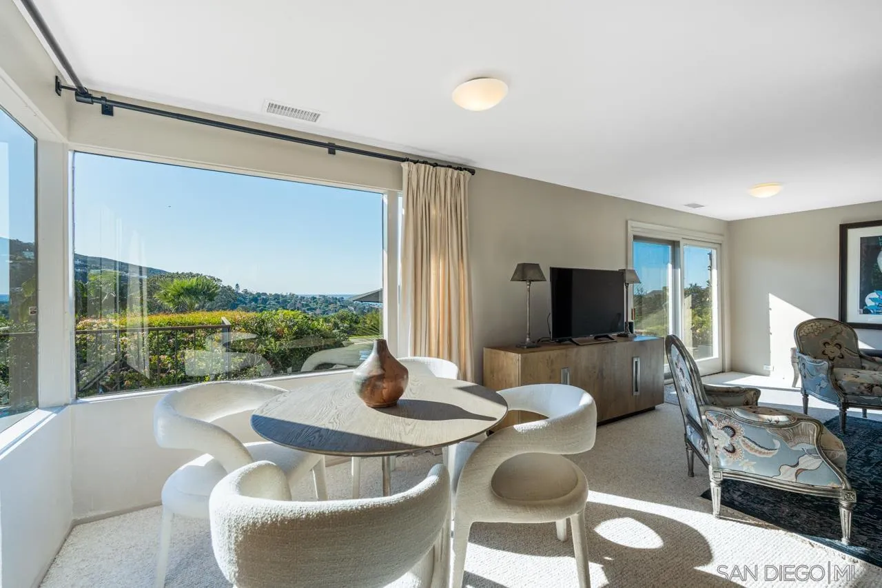 https://cdn.realtyfeed.com/cdn/127/260002994/47c385901648c083678856f9db0fc92e.webp