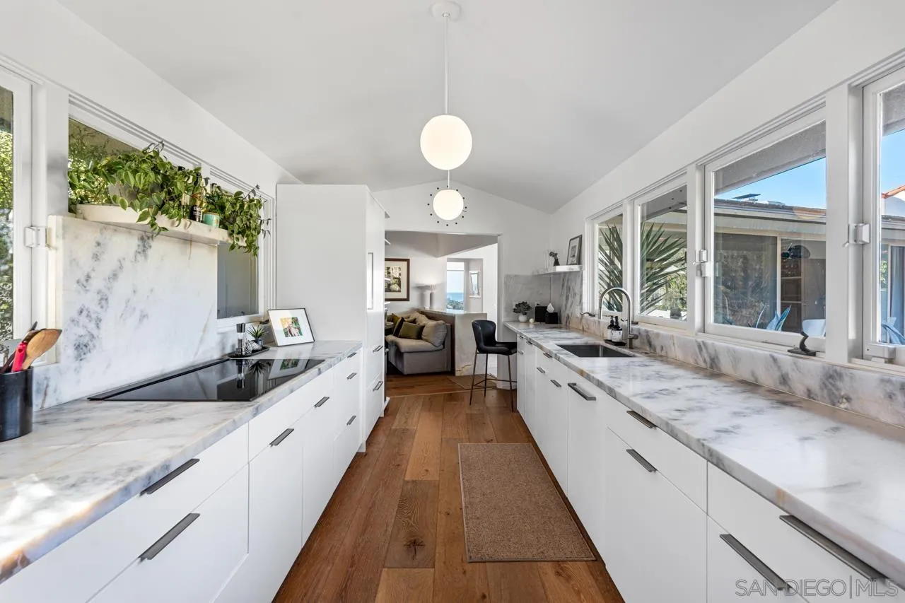 https://cdn.realtyfeed.com/cdn/127/260002994/a99dd708c33d8208e35ddb1f8209e967.webp
