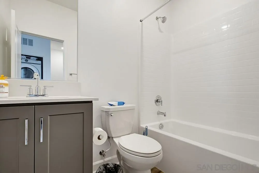 https://cdn.realtyfeed.com/cdn/127/260002996/6784b08c5a82022285b4701c04a76f8c.webp