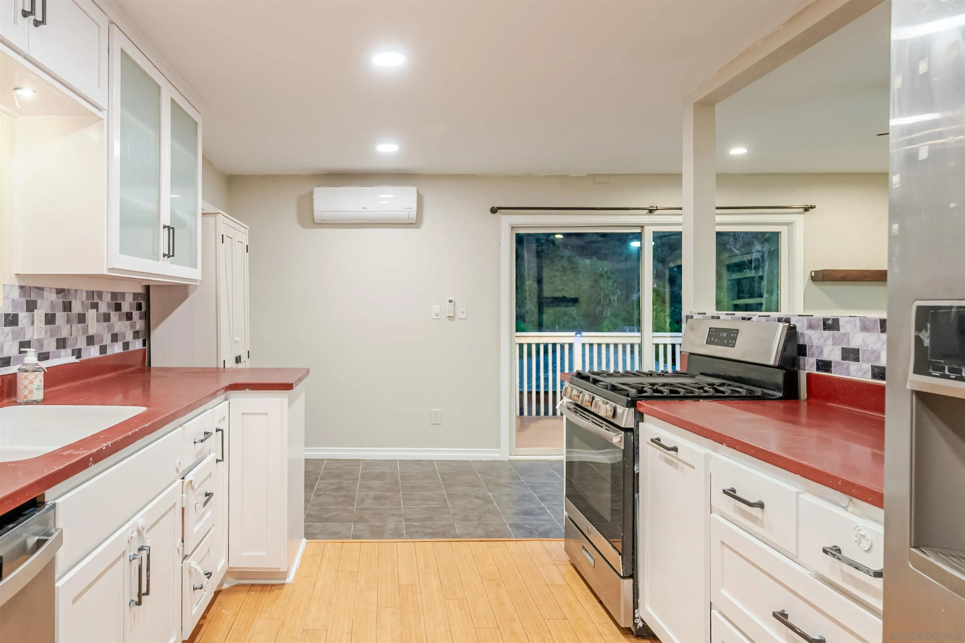 https://cdn.realtyfeed.com/cdn/127/2600030/6d1b3f45d65e227890b9417b7e623060.webp