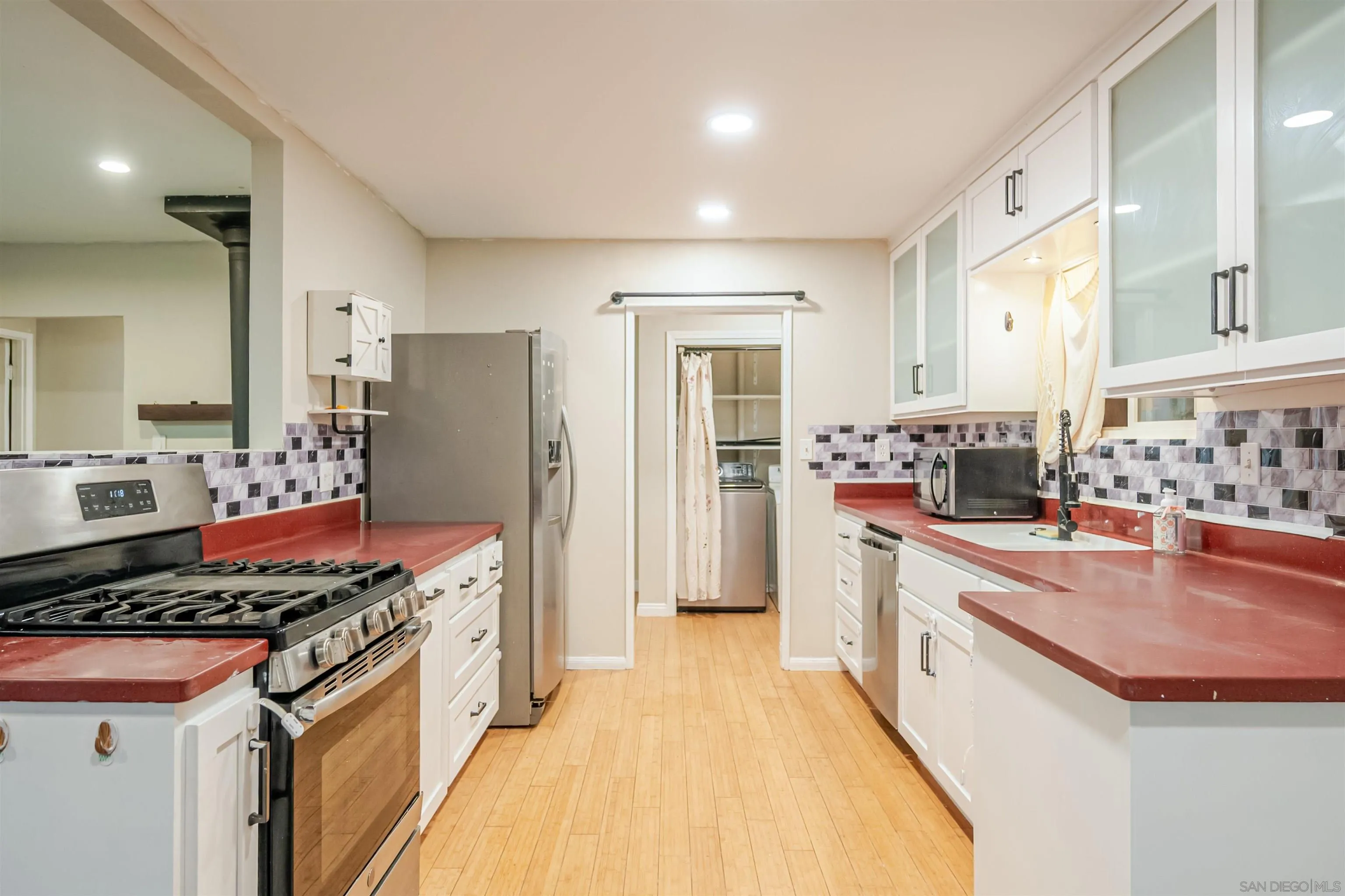 https://cdn.realtyfeed.com/cdn/127/2600030/87b3dc514924c704546919a2c853a603.webp