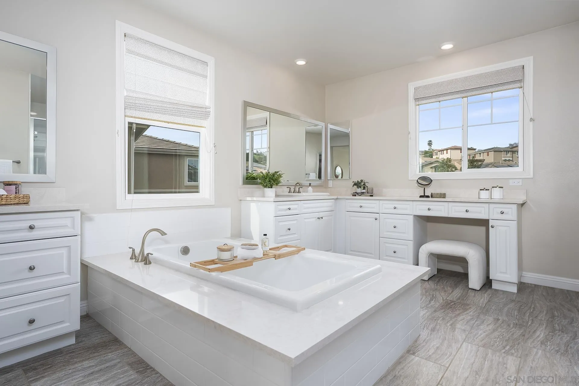 https://cdn.realtyfeed.com/cdn/127/260003004/89f0eb349fd05912b795c5800114f391.webp