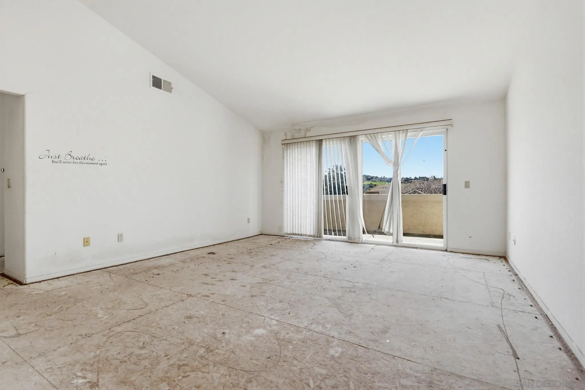 Photo #12: 260003007 Listing: Photo #12