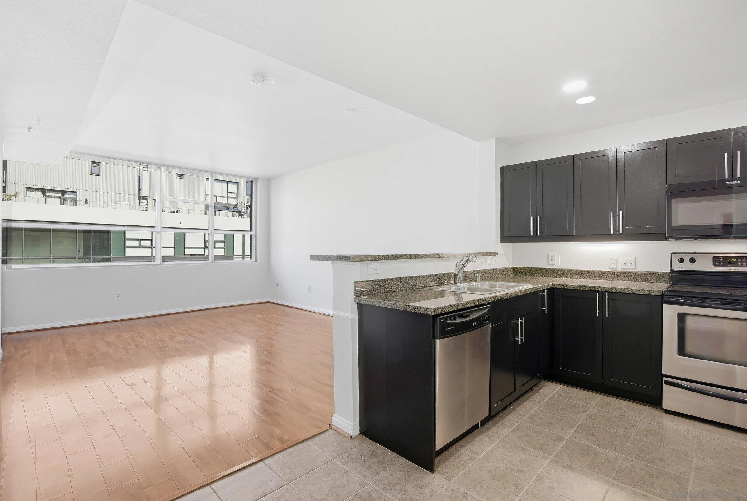 253 10th Ave Unit 733, San Diego, CA 92101 - Photo 3 of 31, San Diego, CA