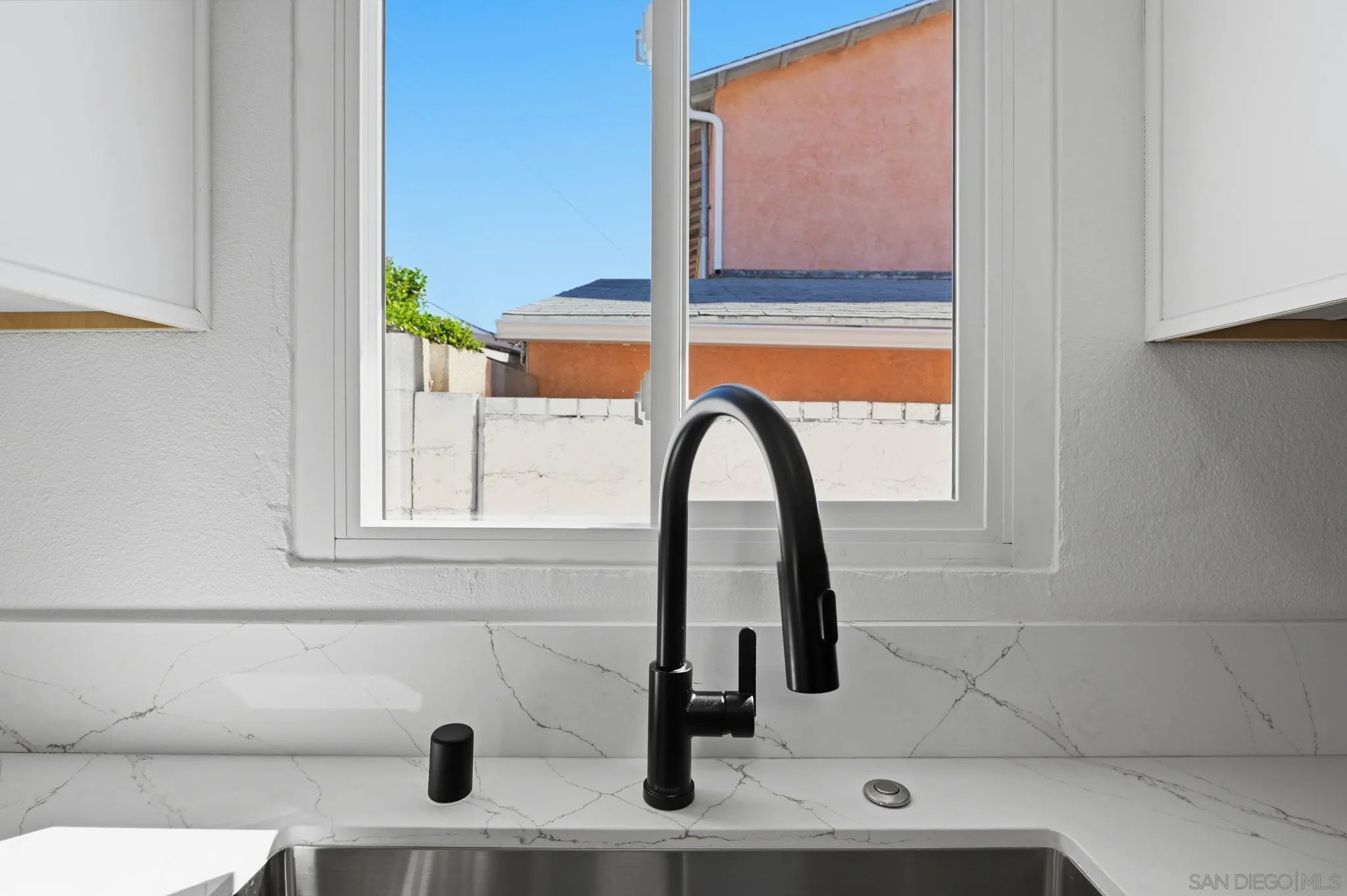 https://cdn.realtyfeed.com/cdn/127/260003011/691b922f8a5d0b159aff27a4e5aaf117.webp