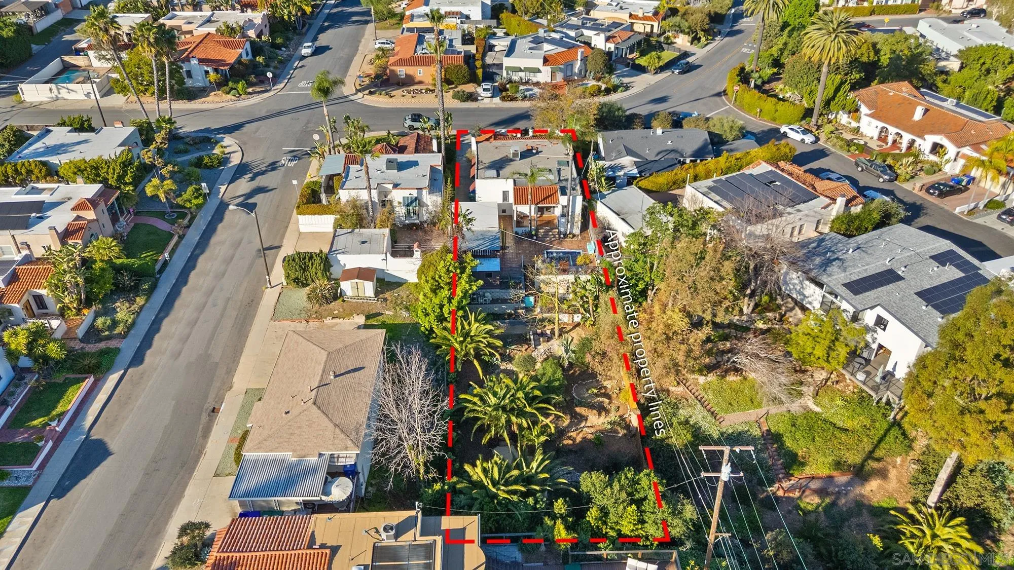 https://cdn.realtyfeed.com/cdn/127/260003016/2e8a4714fa94af85e5c26c399f785118.webp