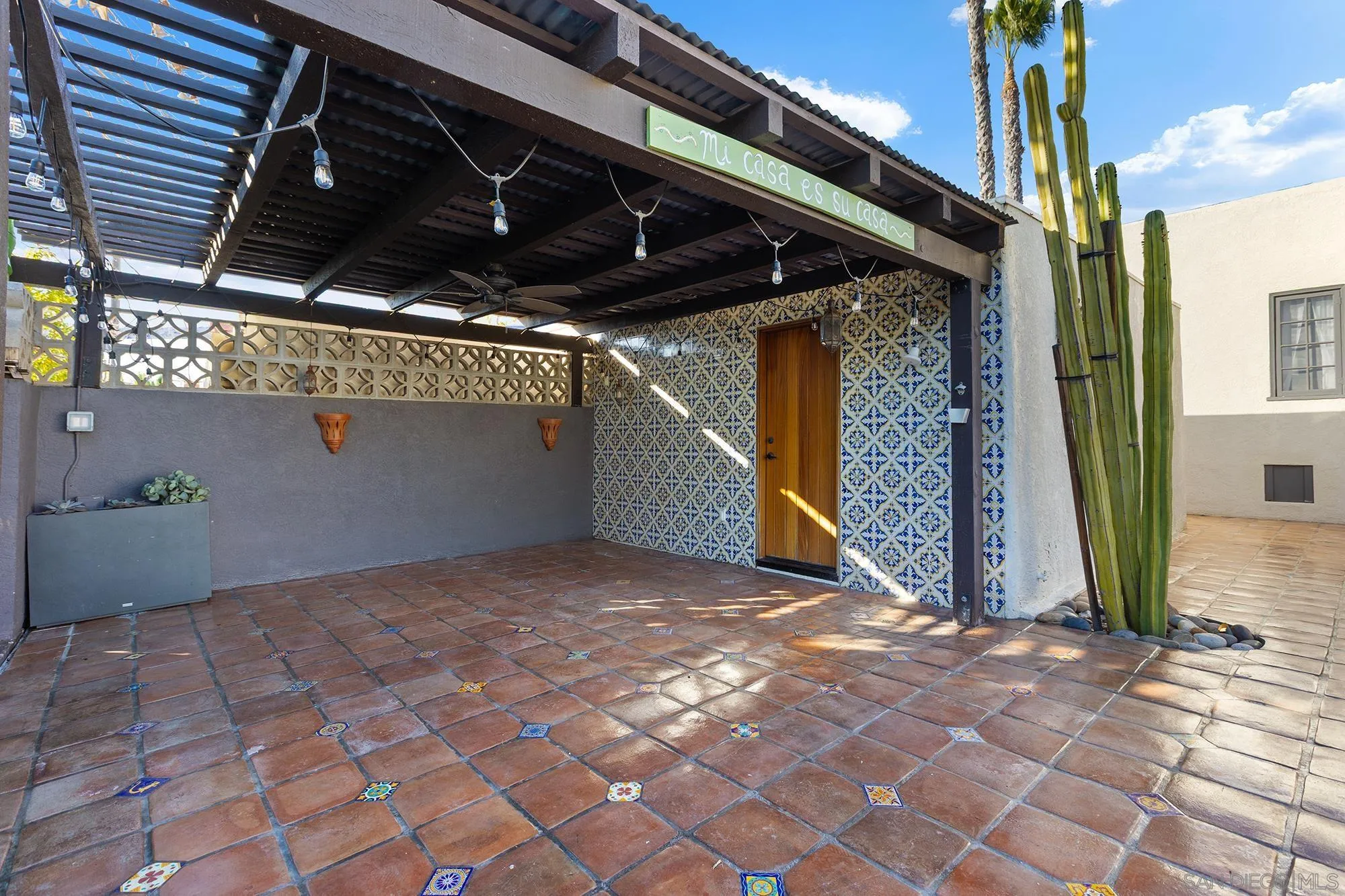 https://cdn.realtyfeed.com/cdn/127/260003016/dda0f79c689dae1ebcceb0824371f298.webp