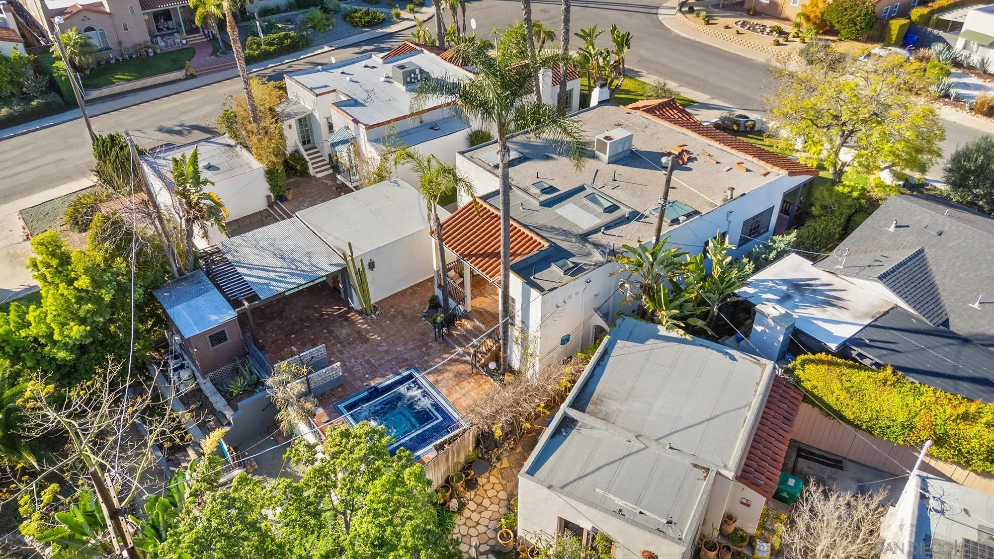 https://cdn.realtyfeed.com/cdn/127/260003016/f986b344b9a1324894cdec43b5846ff2.webp