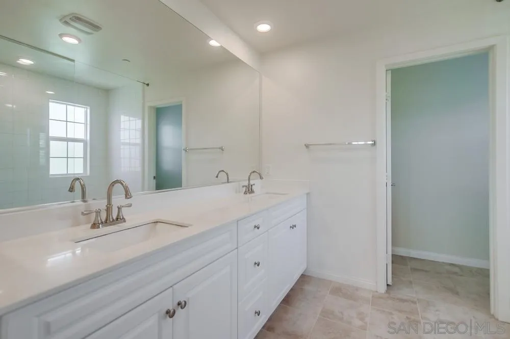 6012 Village Center Loop Rd UNIT&nbsp;38, San Diego, CA, 92130