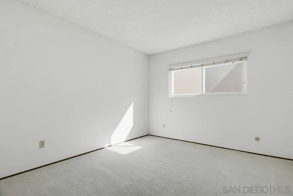 Photo #35: 260003021 Listing: Photo #35