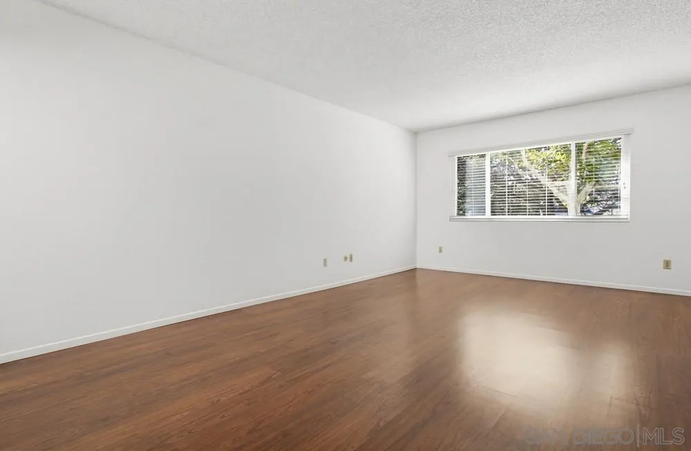 Photo #14: 260003021 Listing: Photo #14