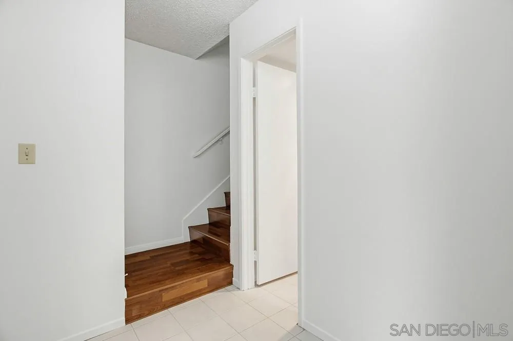 Photo #23: 260003021 Listing: Photo #23