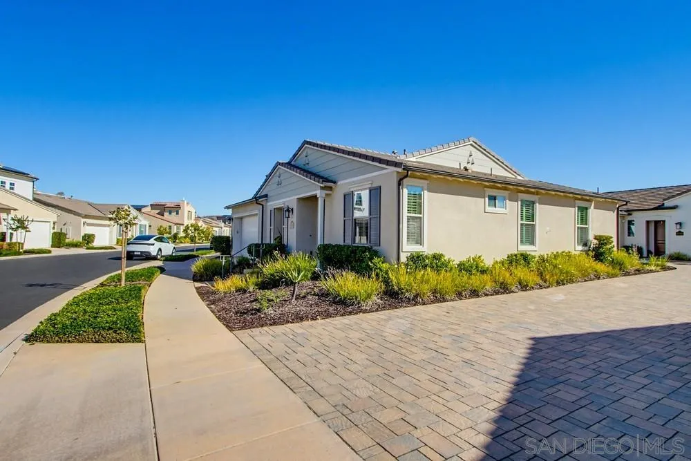 https://cdn.realtyfeed.com/cdn/127/260003023/44205e87320343c4b6636d82e9fb6159.webp