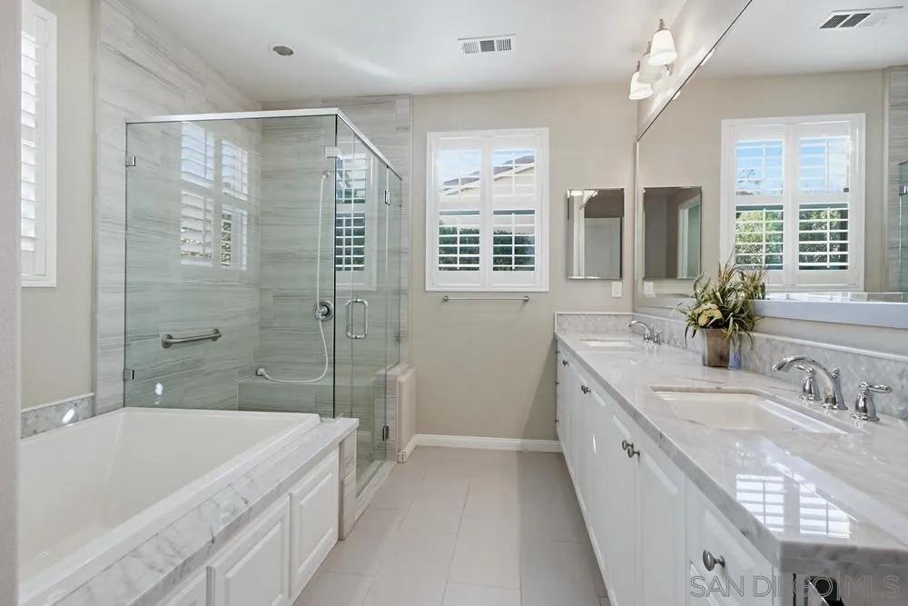 https://cdn.realtyfeed.com/cdn/127/260003023/55b35499be7ef26759e9057225552857.webp