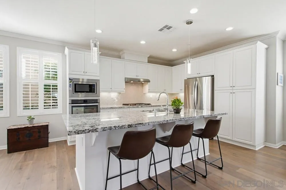 https://cdn.realtyfeed.com/cdn/127/260003023/a0593899474f3ad53f7019516ffe0860.webp
