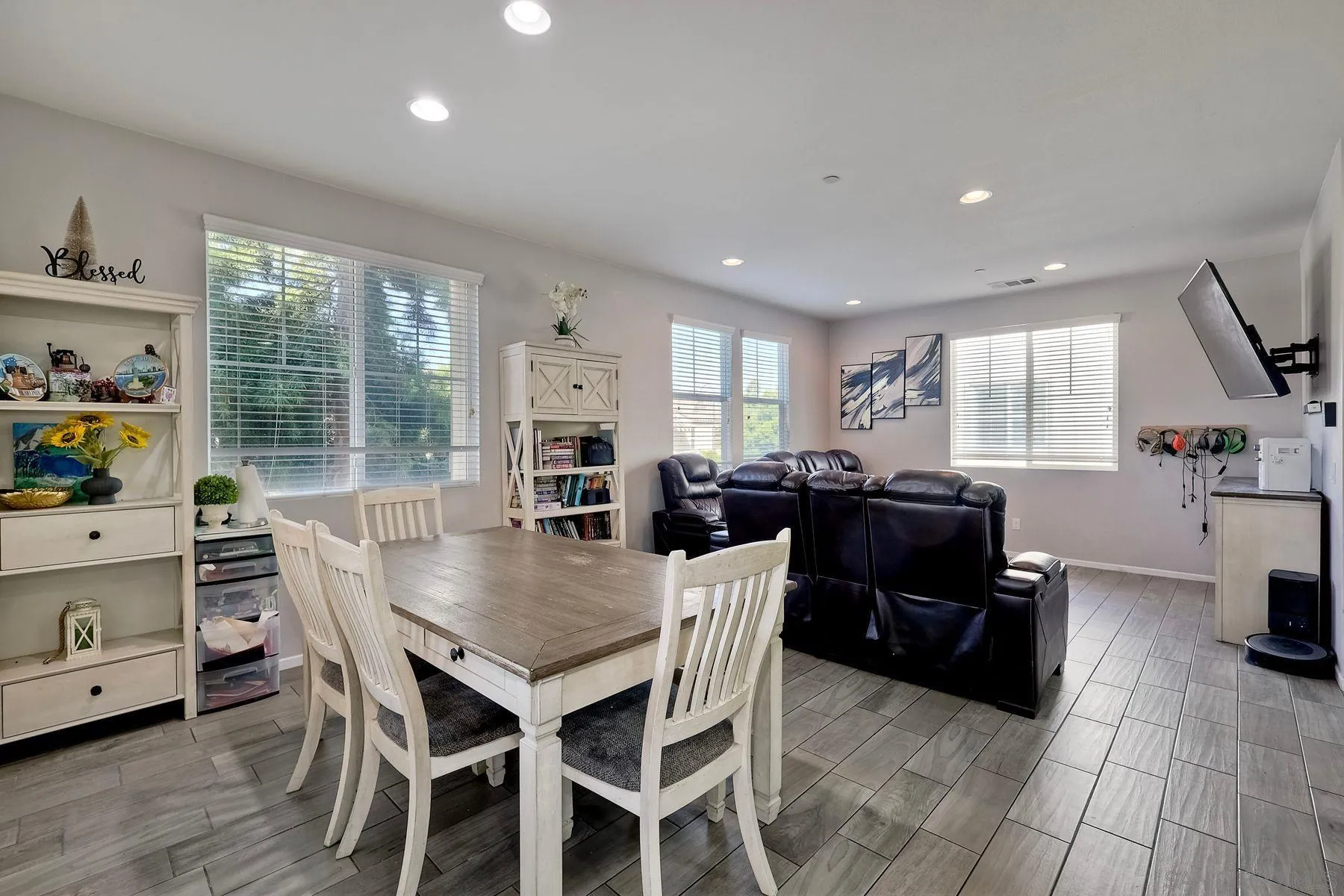 https://cdn.realtyfeed.com/cdn/127/260003024/4c5839609690a69e51ee6fa37d9161b5.webp