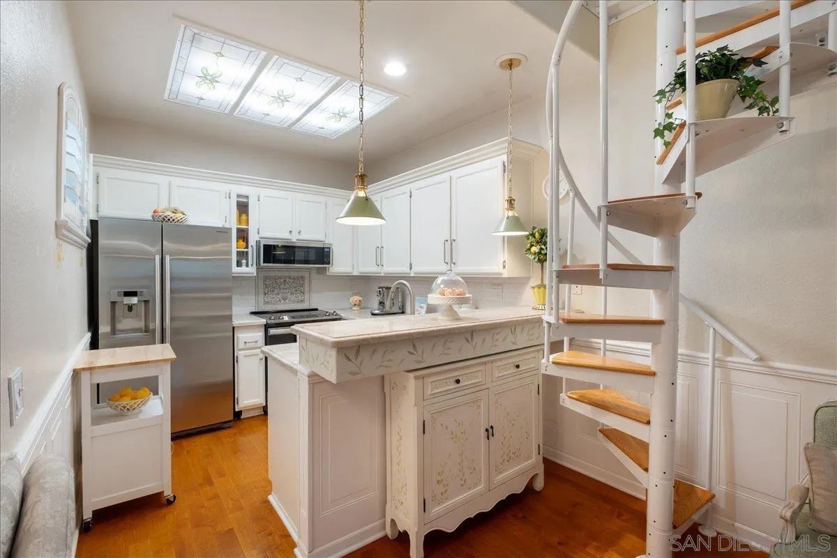 https://cdn.realtyfeed.com/cdn/127/260003025/6e71dfcbc5262063948083d7f0752332.webp