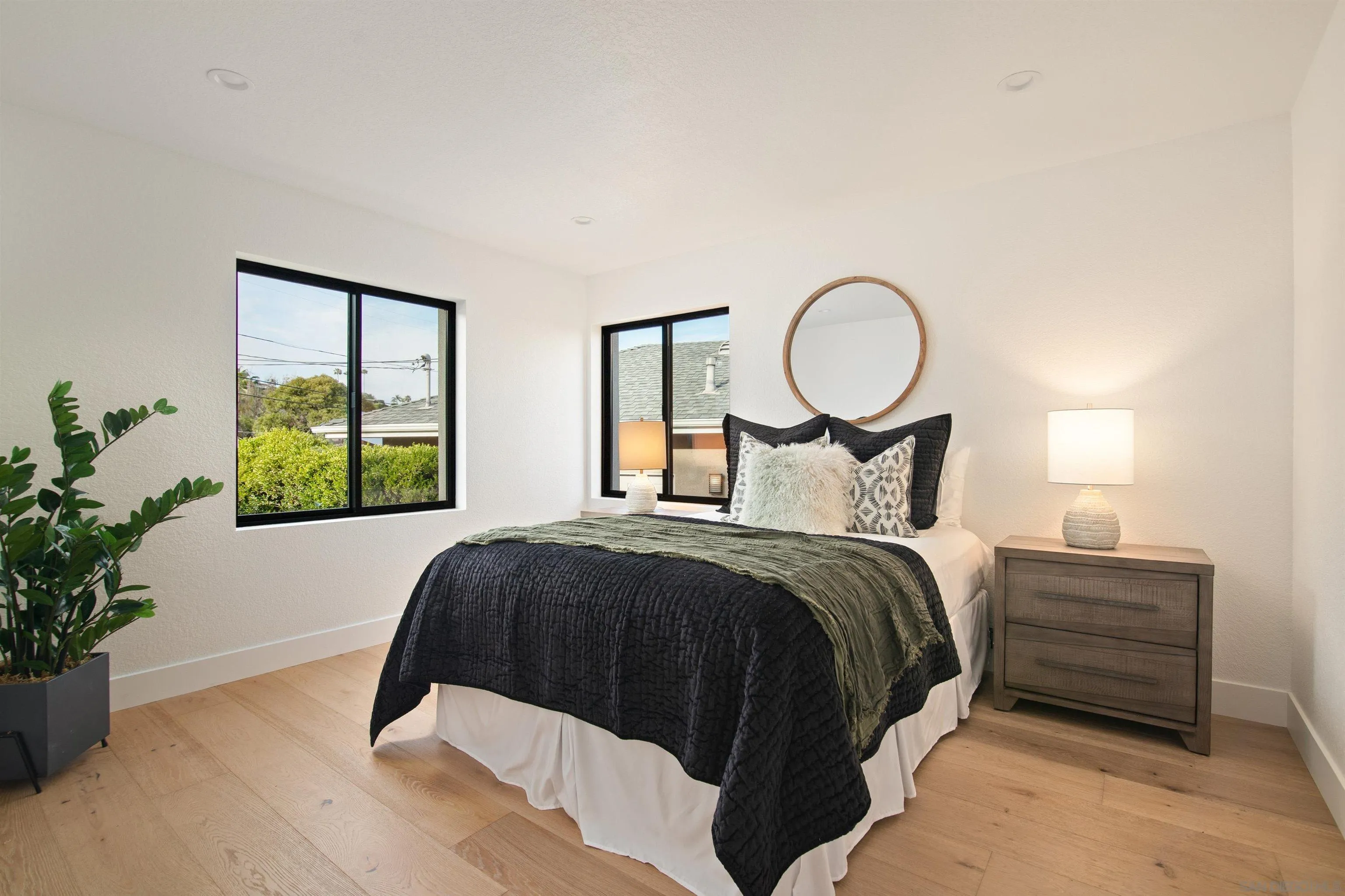 https://cdn.realtyfeed.com/cdn/127/260003027/183f010a648204ff577d9a8fa2e81e0f.webp