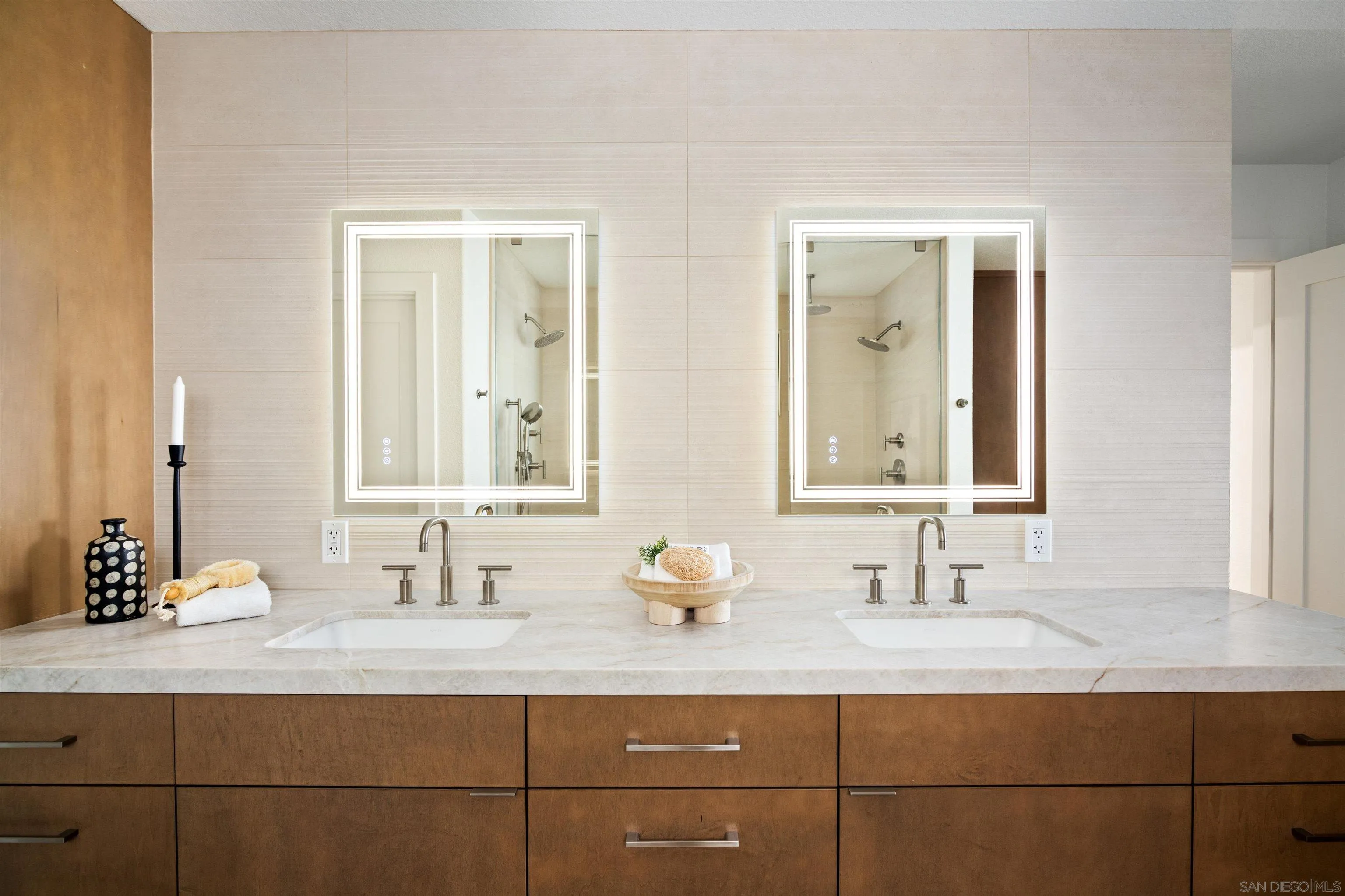 https://cdn.realtyfeed.com/cdn/127/260003027/6e55a6e621d2ddfd1b93aff6e2014511.webp