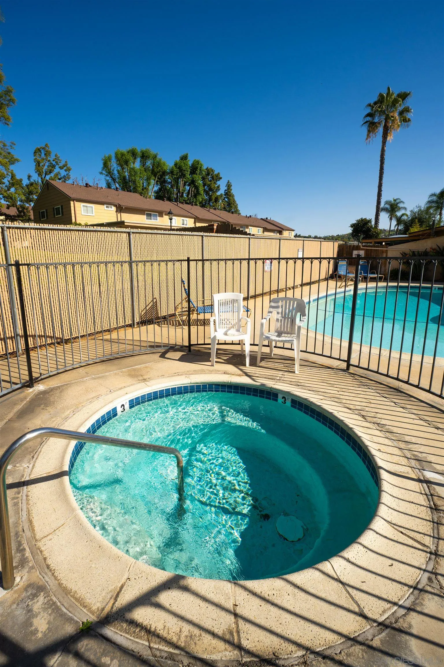 https://cdn.realtyfeed.com/cdn/127/260003033/0f0436487cdb82c0f48458b46be2646a.webp