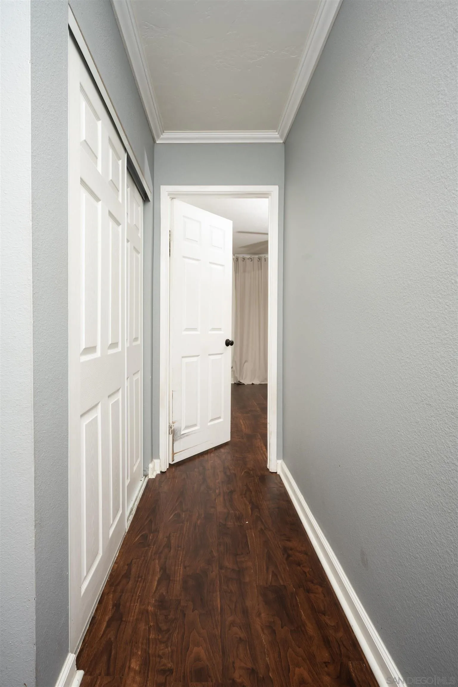 https://cdn.realtyfeed.com/cdn/127/260003033/9b86f97e870505f594880944ec892b6d.webp