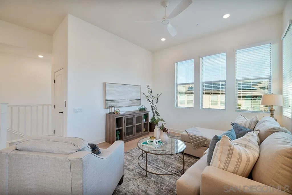 https://cdn.realtyfeed.com/cdn/127/260003035/f9c33a7d8ed33df124f53044836c0a97.webp