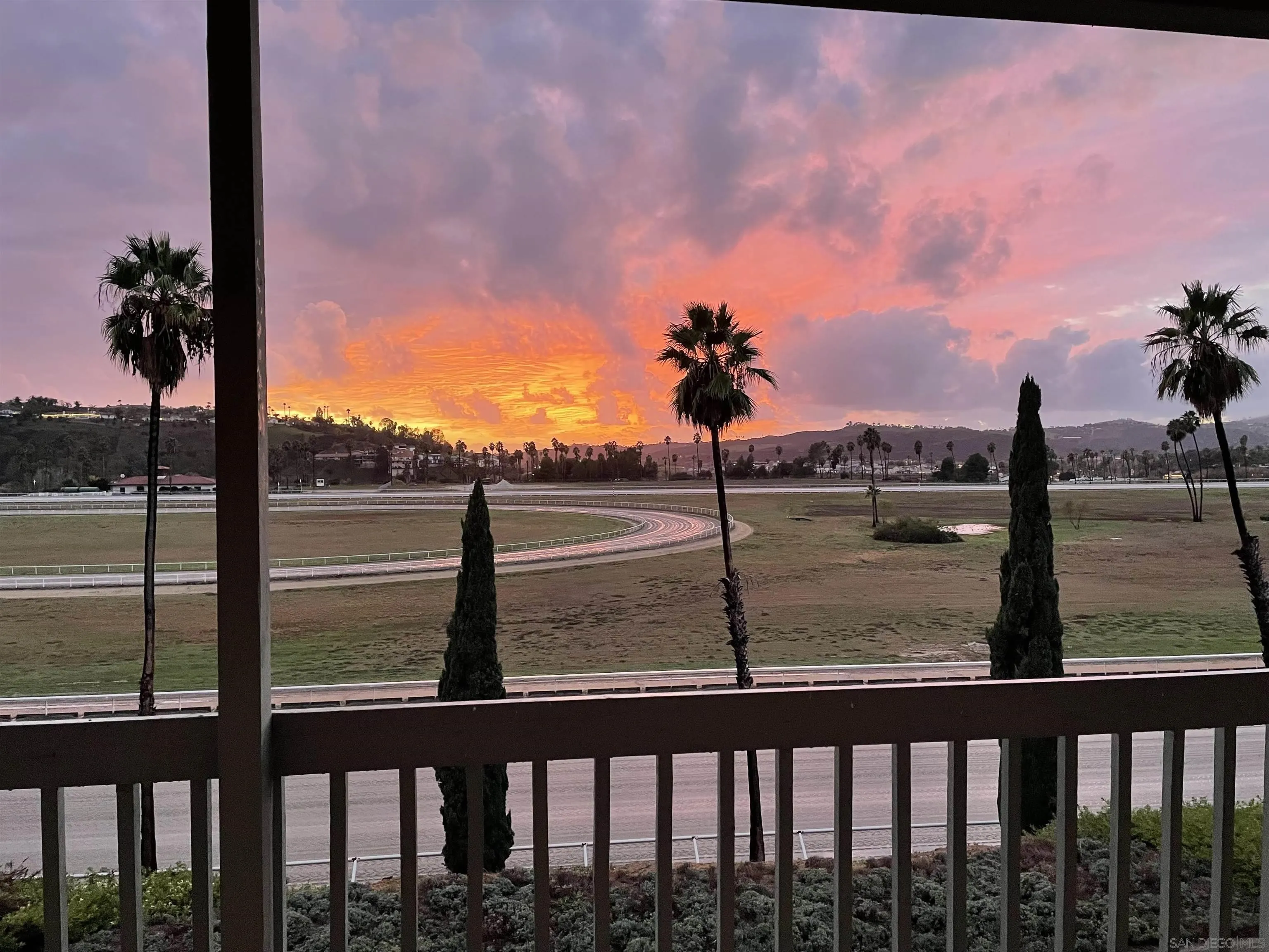https://cdn.realtyfeed.com/cdn/127/260003044/0dd2be18d20c3d12fd2e8fa53aff537a.webp