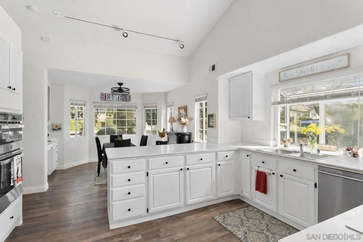 https://cdn.realtyfeed.com/cdn/127/260003044/58aeb7d3bf0d1a528cf3078f5742b92a.webp