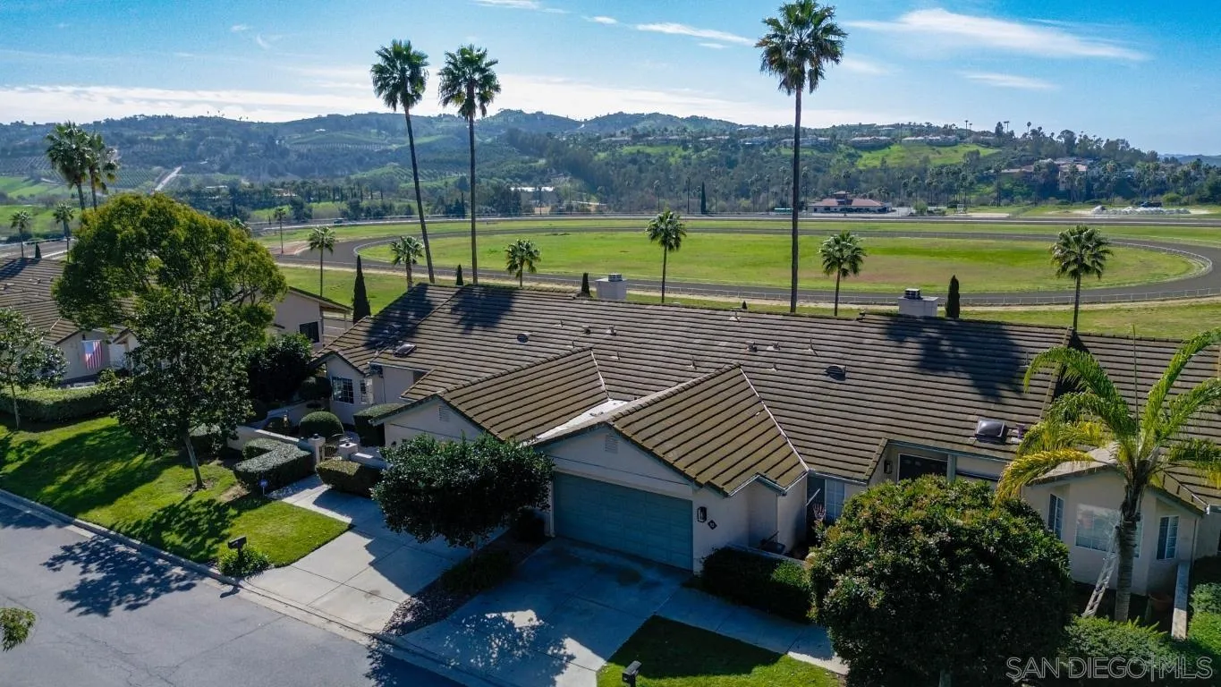 https://cdn.realtyfeed.com/cdn/127/260003044/928a708f7a9bbbc94b30cf81b23210ef.webp