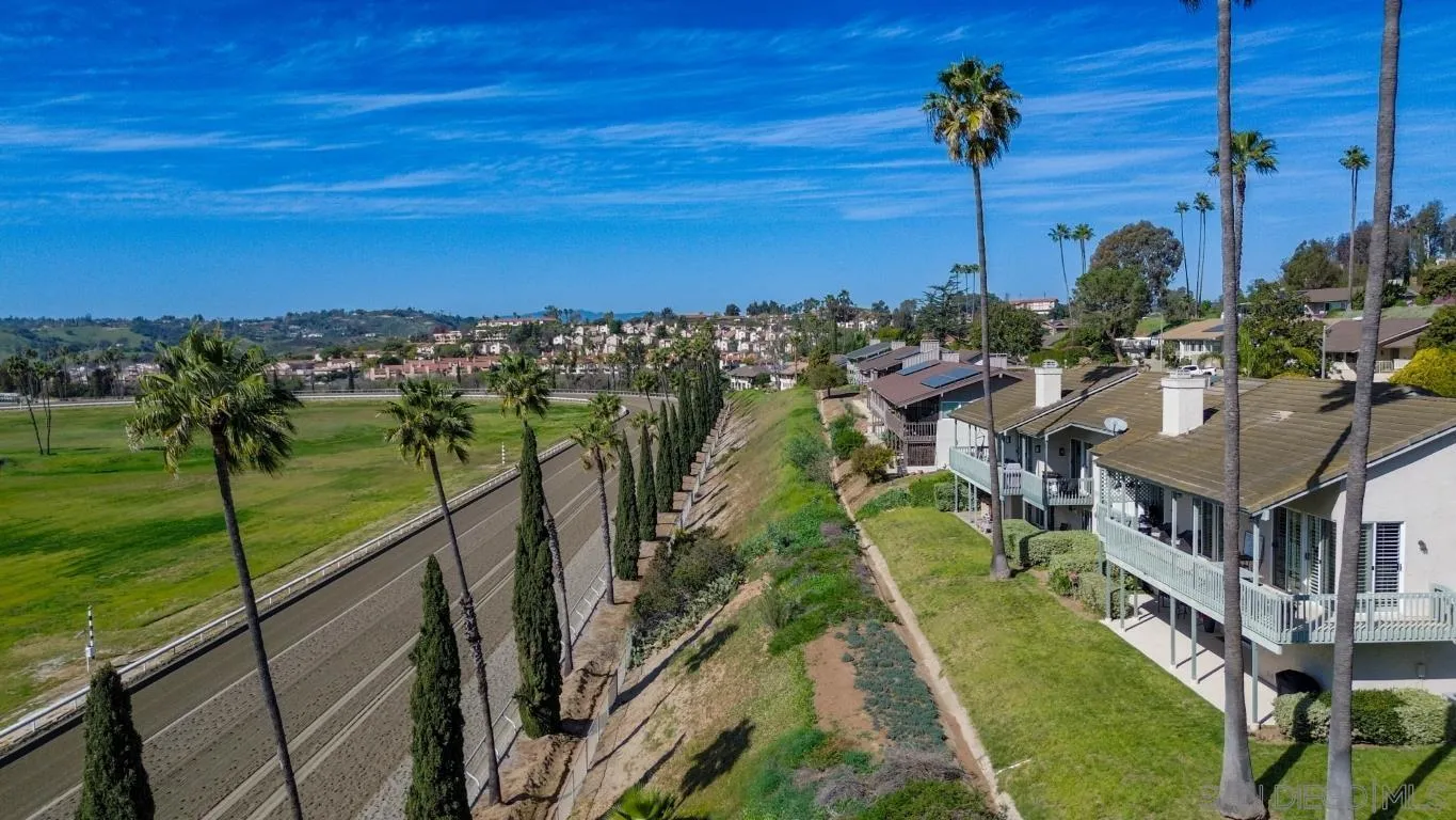 https://cdn.realtyfeed.com/cdn/127/260003044/ebf30c08edbcf24b05023b4bb08d7e73.webp