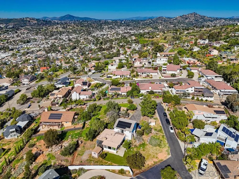 https://cdn.realtyfeed.com/cdn/127/260003048/6169ac5303379fd8acb3b6b4cb2175c2.webp