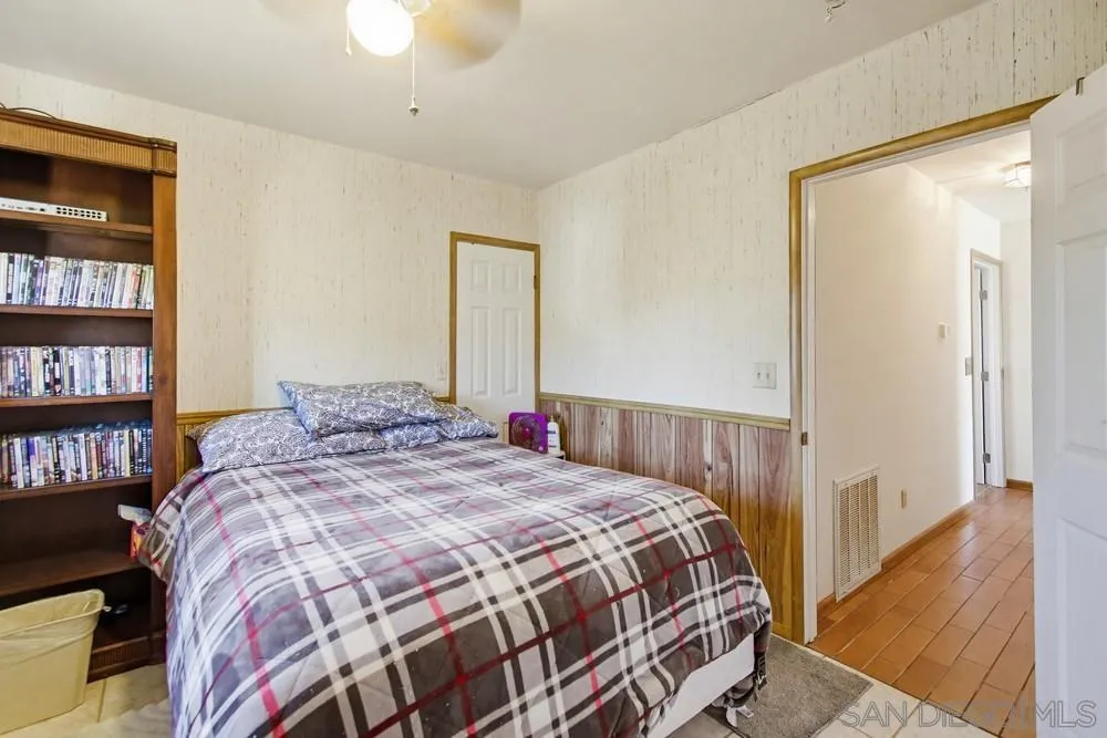 https://cdn.realtyfeed.com/cdn/127/260003048/a1d6f6d33278f1614ab95d1a55026525.webp