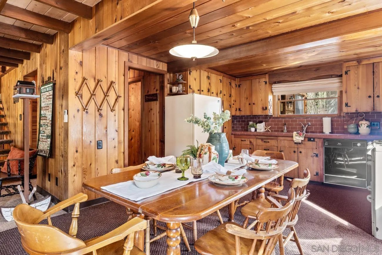 https://cdn.realtyfeed.com/cdn/127/260003050/1bf71131f61ab0568a028e77dc47cc3f.webp