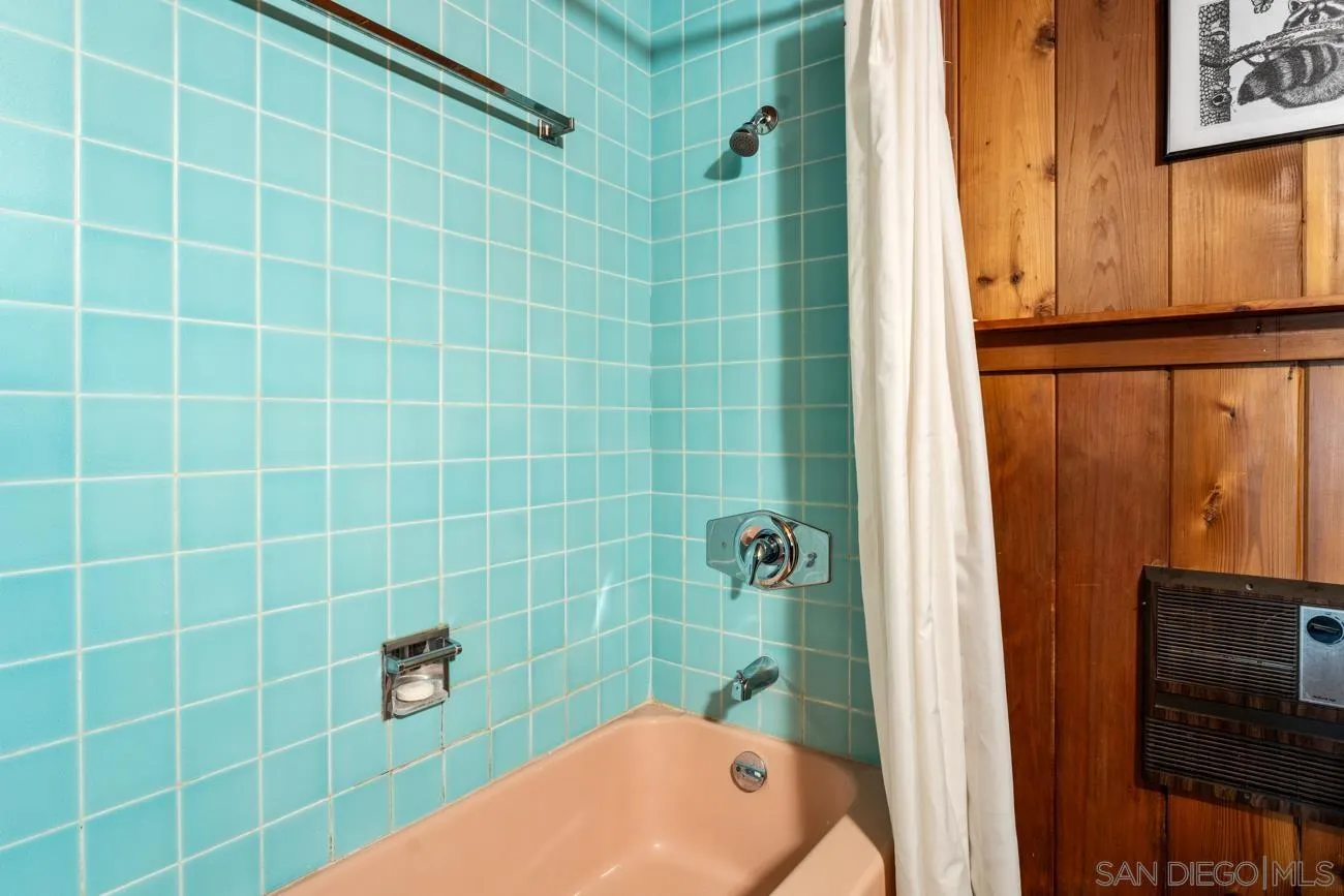 https://cdn.realtyfeed.com/cdn/127/260003050/b244f37c0c5adecf07f4f25787205e84.webp