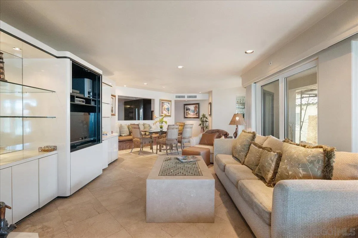 https://cdn.realtyfeed.com/cdn/127/260003057/0a7cf5d75616ad8e44c2414276f917d9.webp