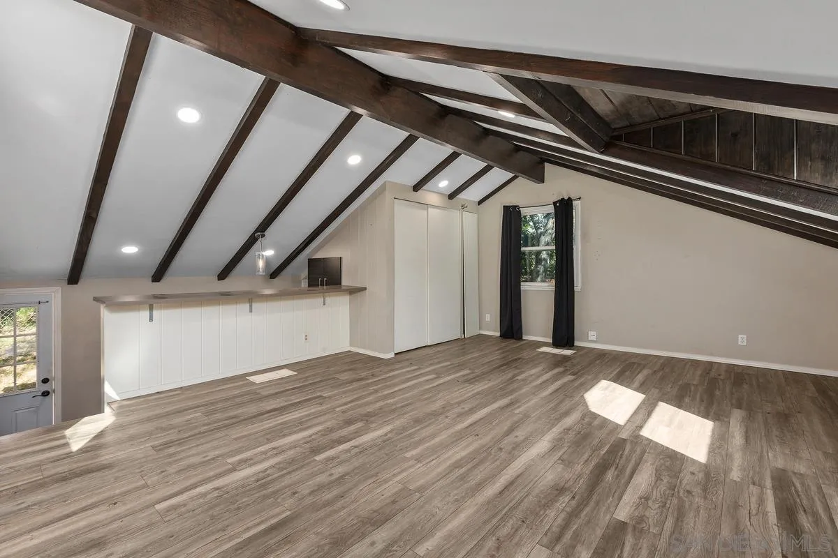 https://cdn.realtyfeed.com/cdn/127/260003058/2111736b26151cfaaab7eab05b472624.webp
