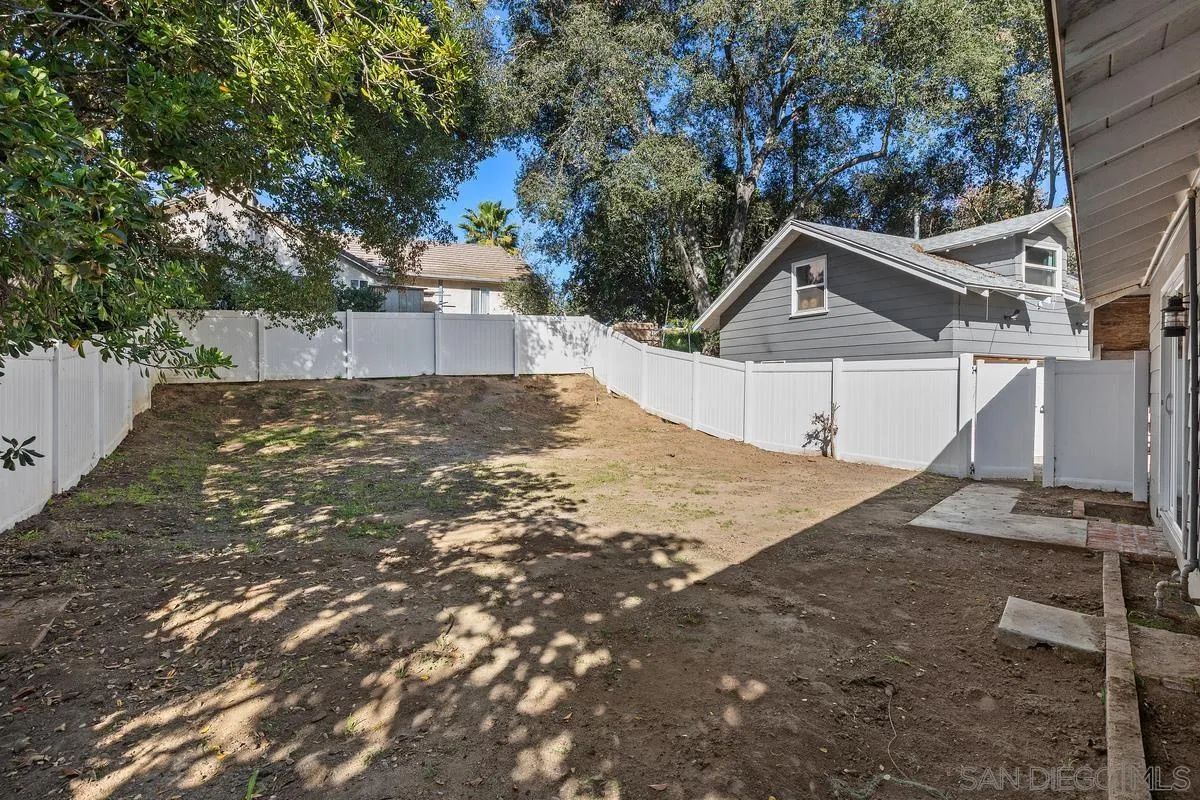https://cdn.realtyfeed.com/cdn/127/260003058/8c3334f86833cf8aaa6cabbae836634b.webp