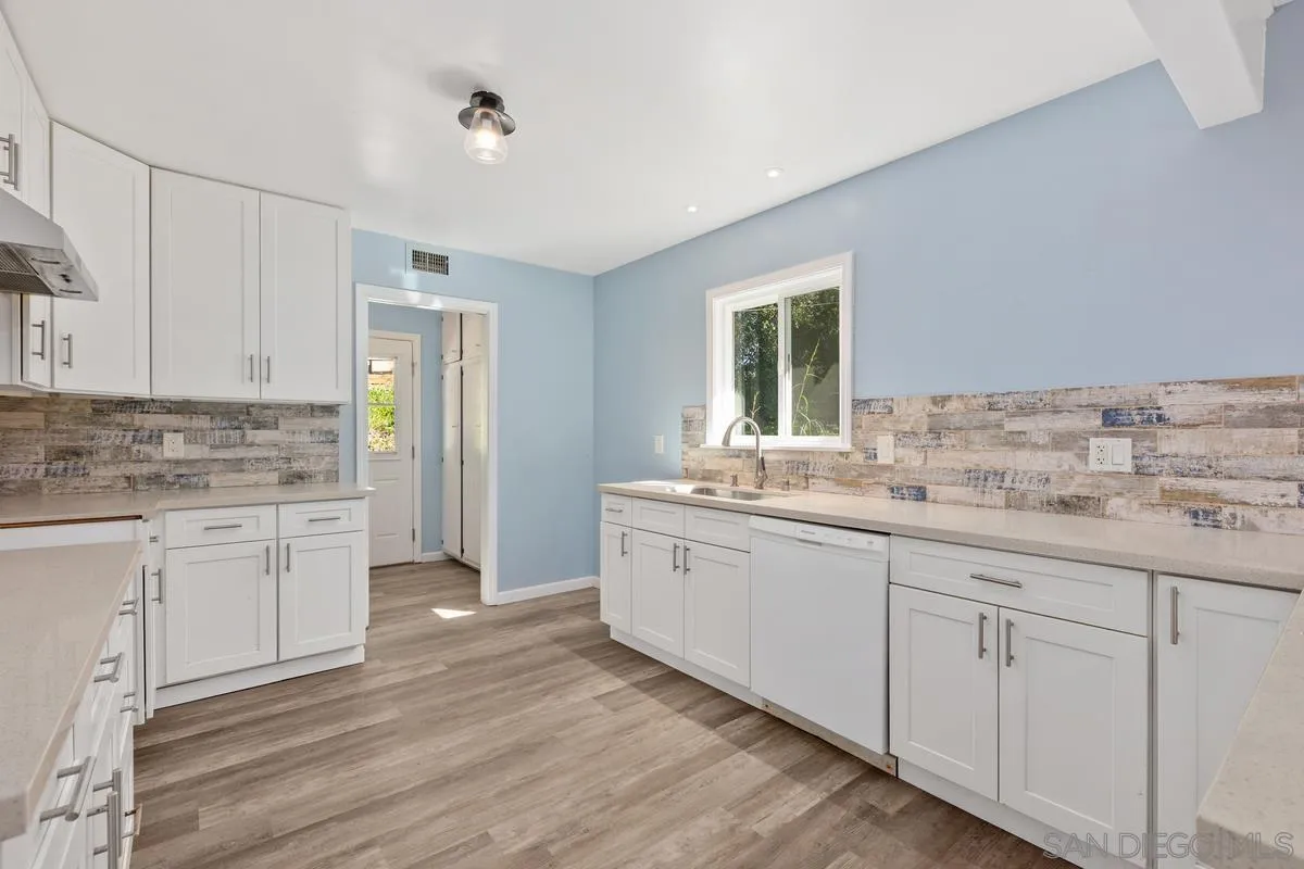 https://cdn.realtyfeed.com/cdn/127/260003058/c9bcab7ae3e1a85d07b5246662ca26fd.webp