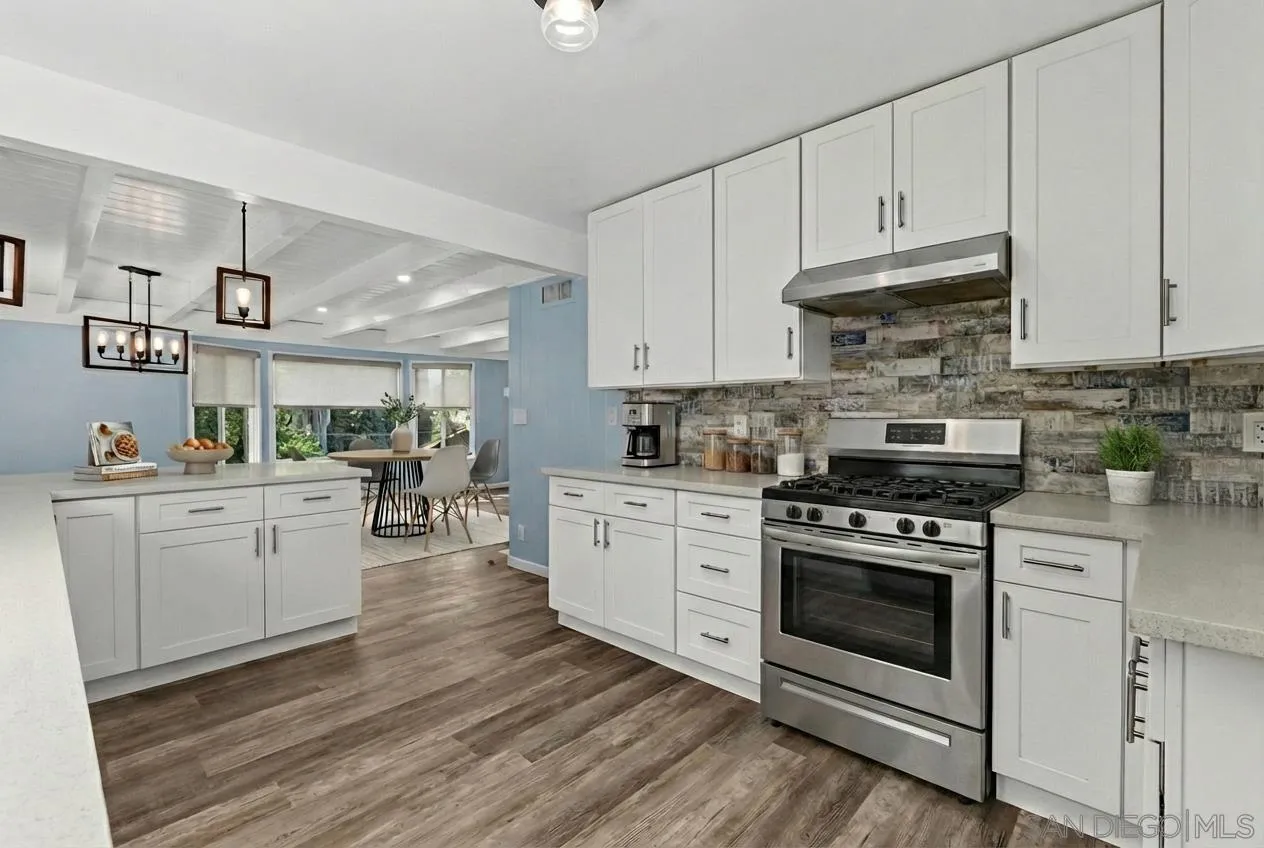 https://cdn.realtyfeed.com/cdn/127/260003058/dde4466cd37484943981b486676d4327.webp